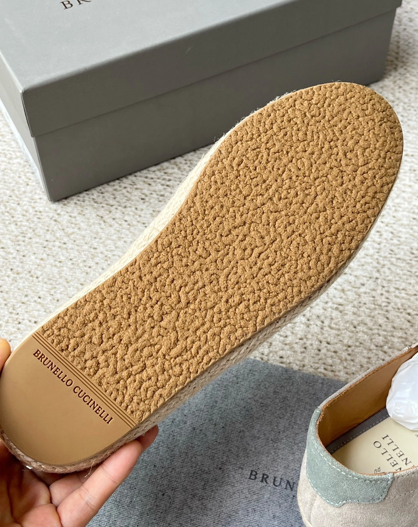 OOBB-- 2ru9588o MZUCCLI837C8162 Calfskin cowhide item:E-X000J0923