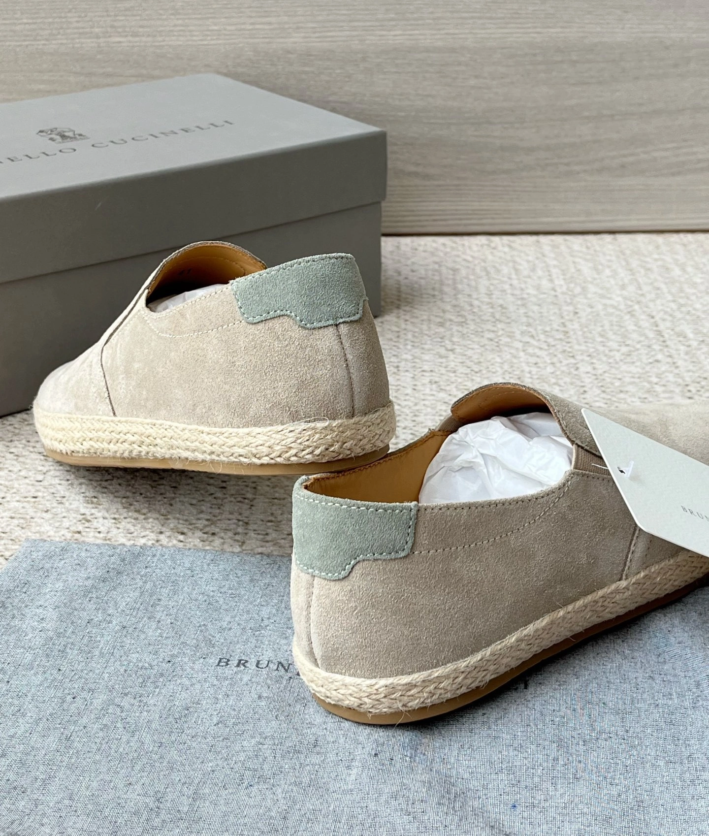OOBB-- 2ru9588o MZUCCLI837C8162 Calfskin cowhide item:E-X000J0923