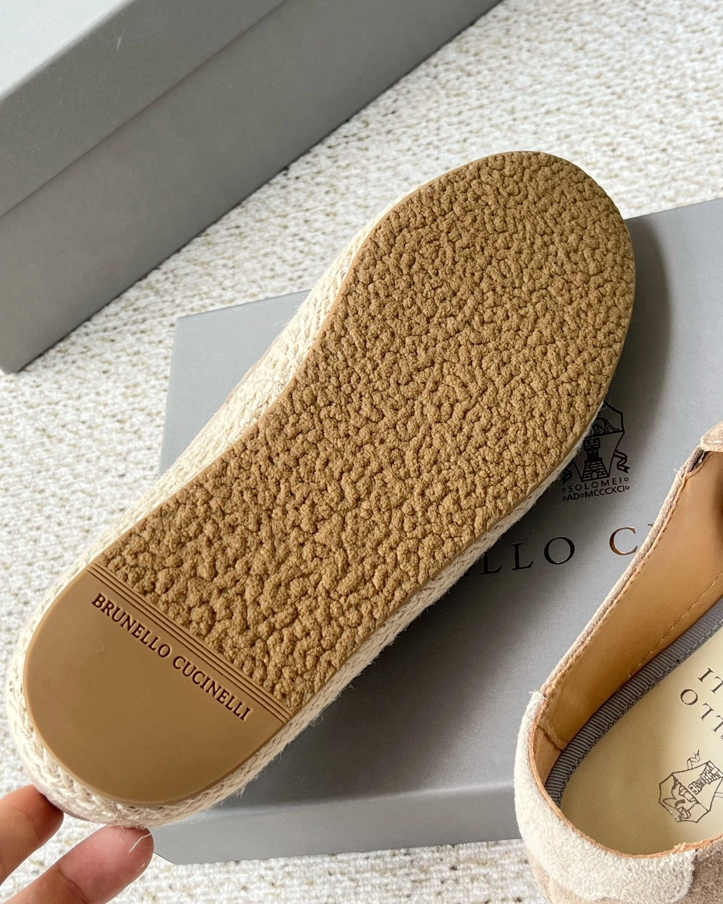 OOBB-- 2ru9588o MZUSISI837CDH26 Calfskin cowhide item:E-X000J0922