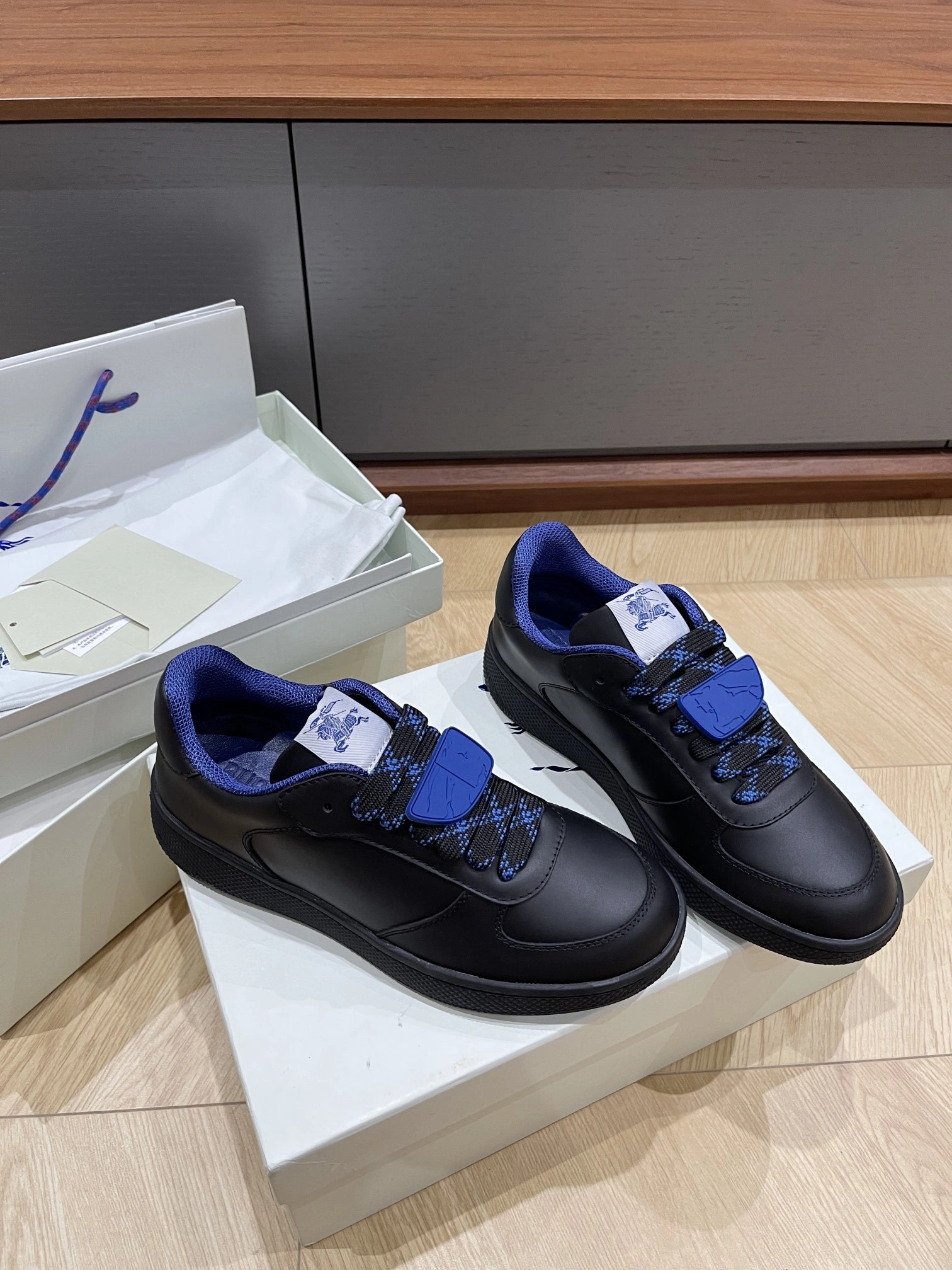 OOBB-- 2ur25rry 80953821 Calfskin sheepskin item：E-XW03I0125