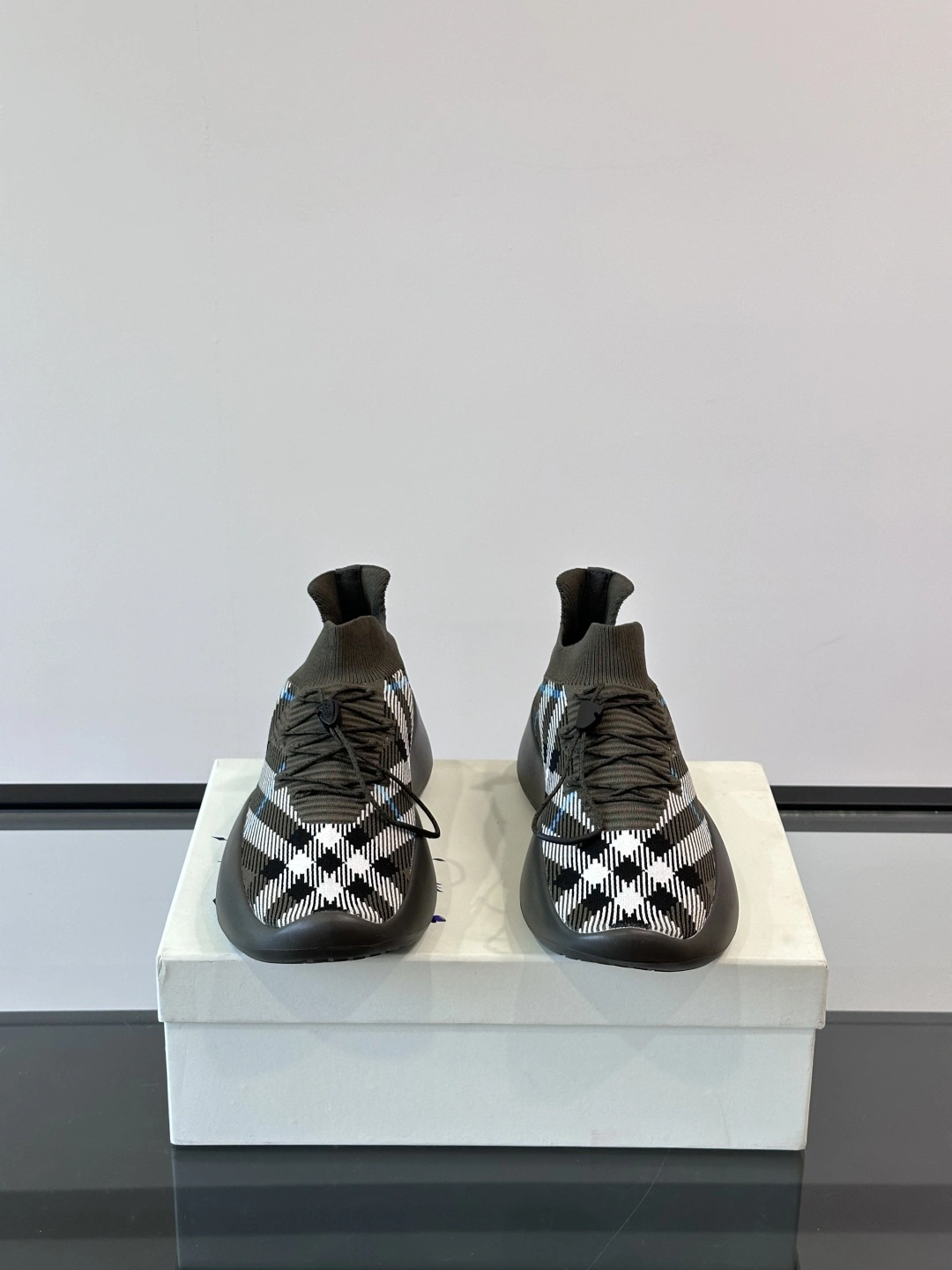 OOBB-- 2ur25rry 81019061 cowhide item:E-X296D0399H