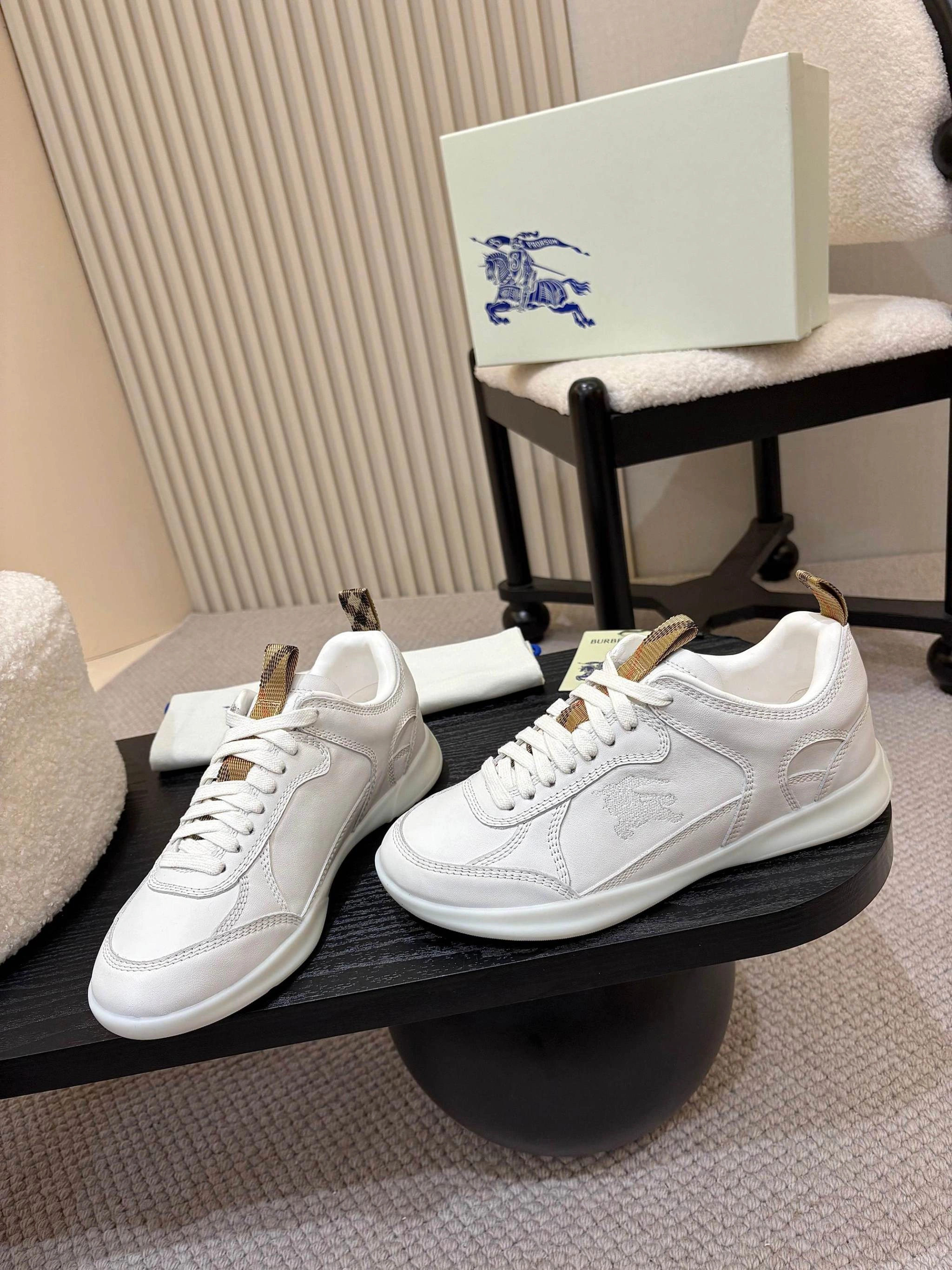OOBB-- 2ur25rry 81091701 cowhide item:E-X541H0106