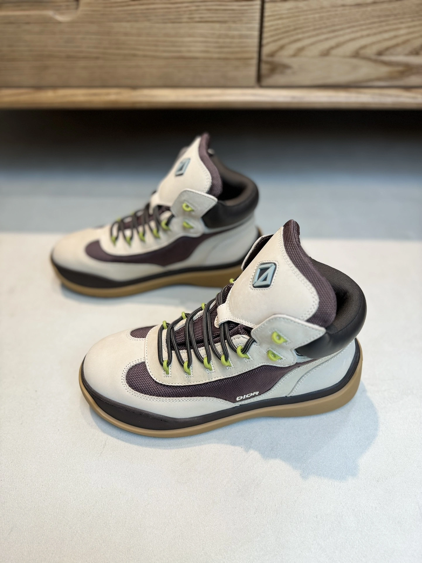OOBB-- 3BO284ZPF_H169 Calfskin item:D-X158A1067