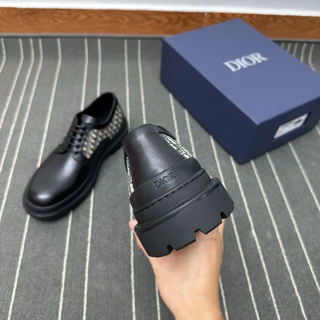 &OOBB-- 3DE319ZKD_H961 Calfskin item:D-X000A1126