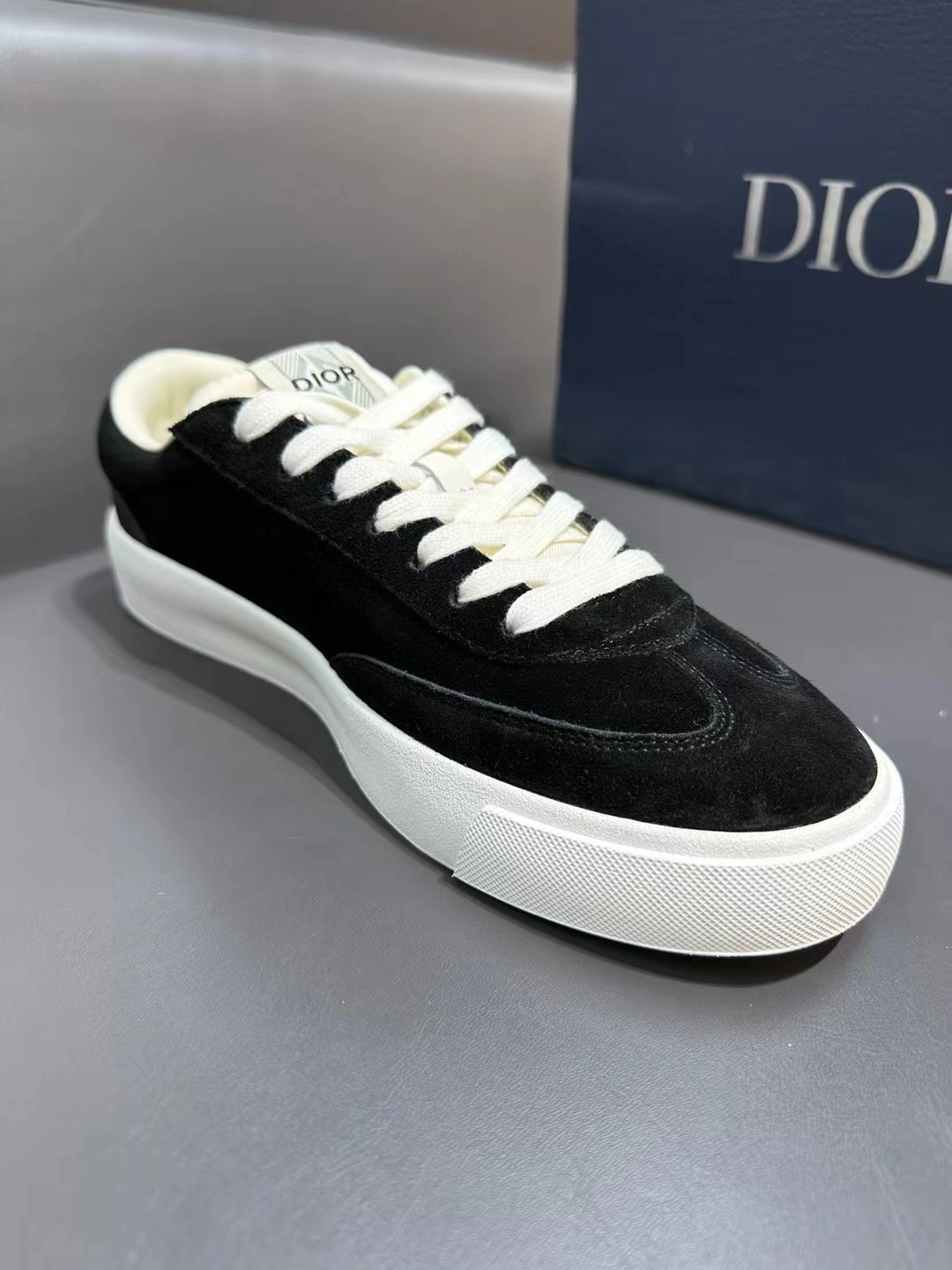 OOBB-- 3SN285ZRG_H866 cowhide item:D-X158B2304