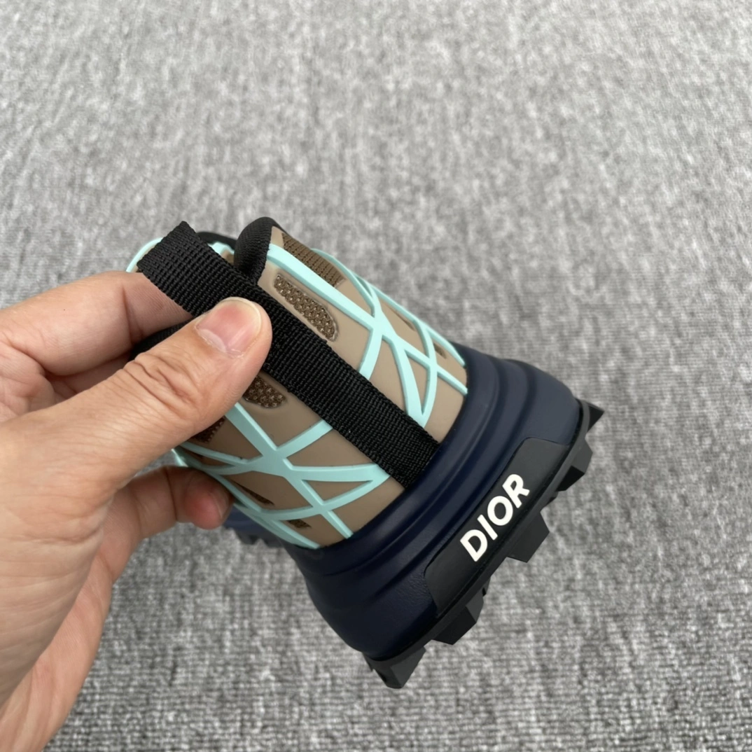 OOBB-- 3SN297ZUV_H561 B31 Runner item:D-X032C0511