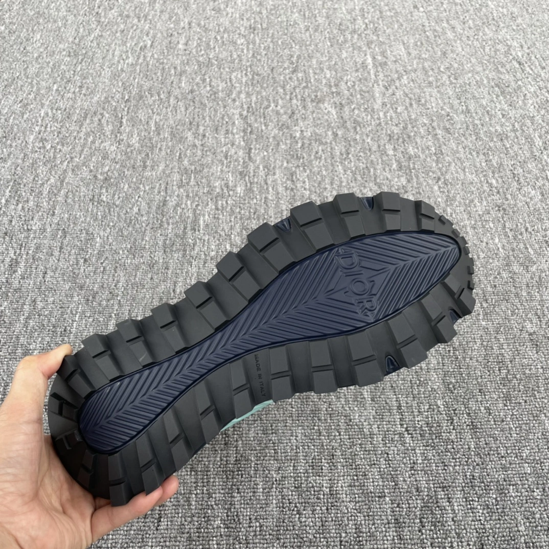 OOBB-- 3SN297ZUV_H561 B31 Runner item:D-X032C0511