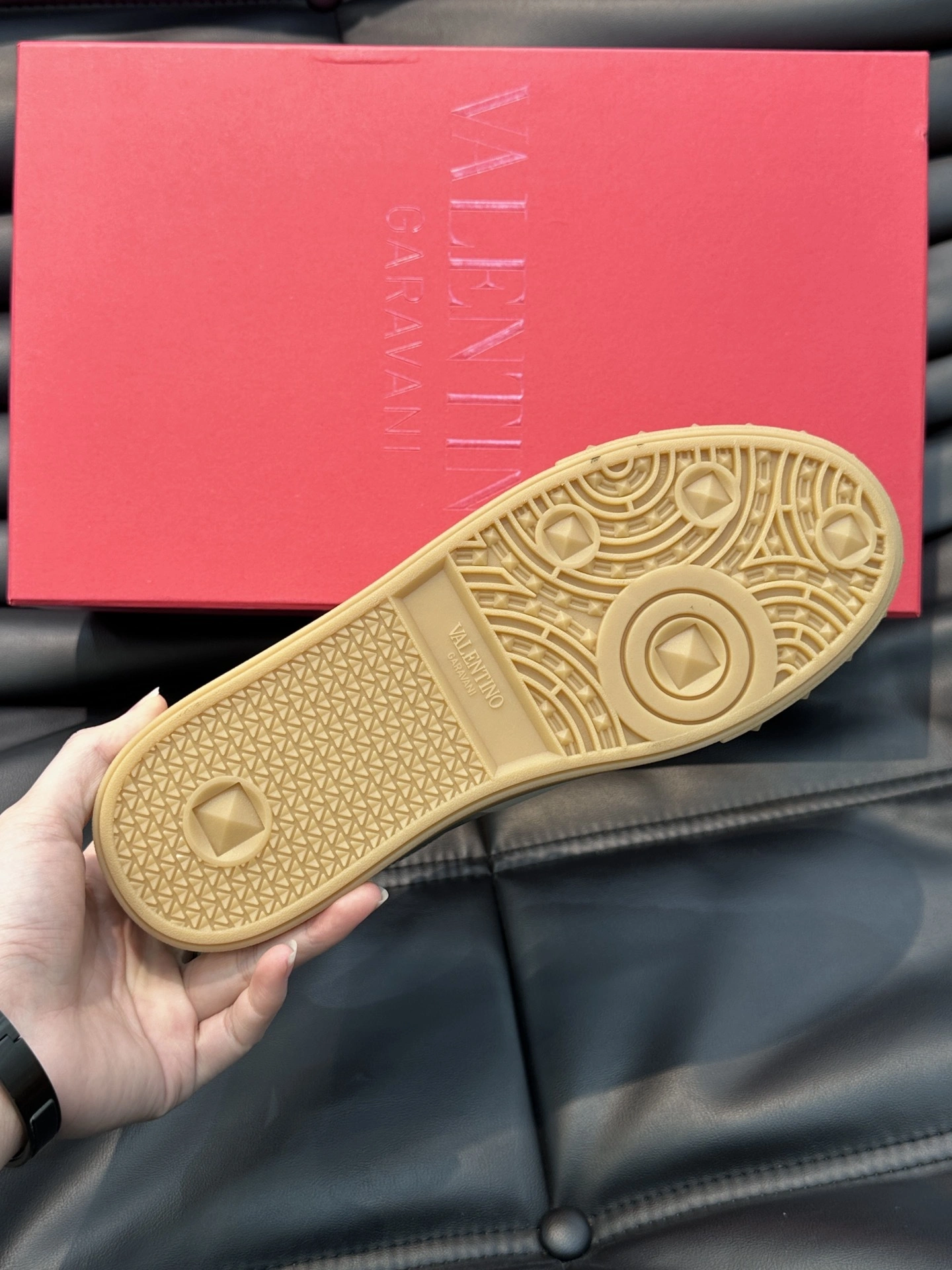 OOBB-- 4W2S0IL9UKHY3Q Calfskin item:D-X032C0589