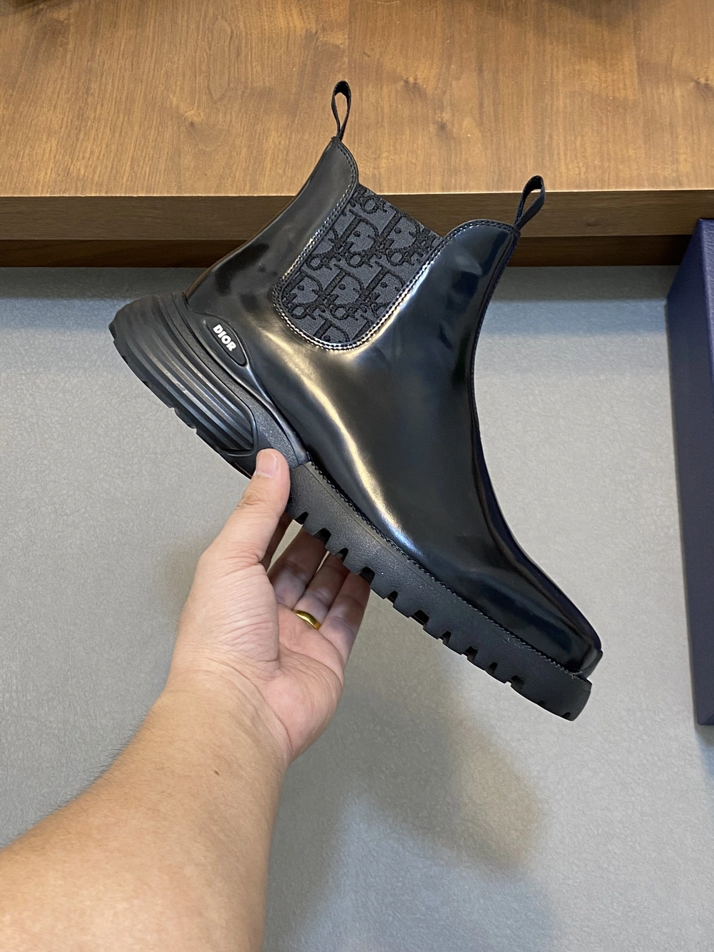 OOBB-- 4ior 3BO354ZJQ_H969 cowhide item:D-X313L2048
