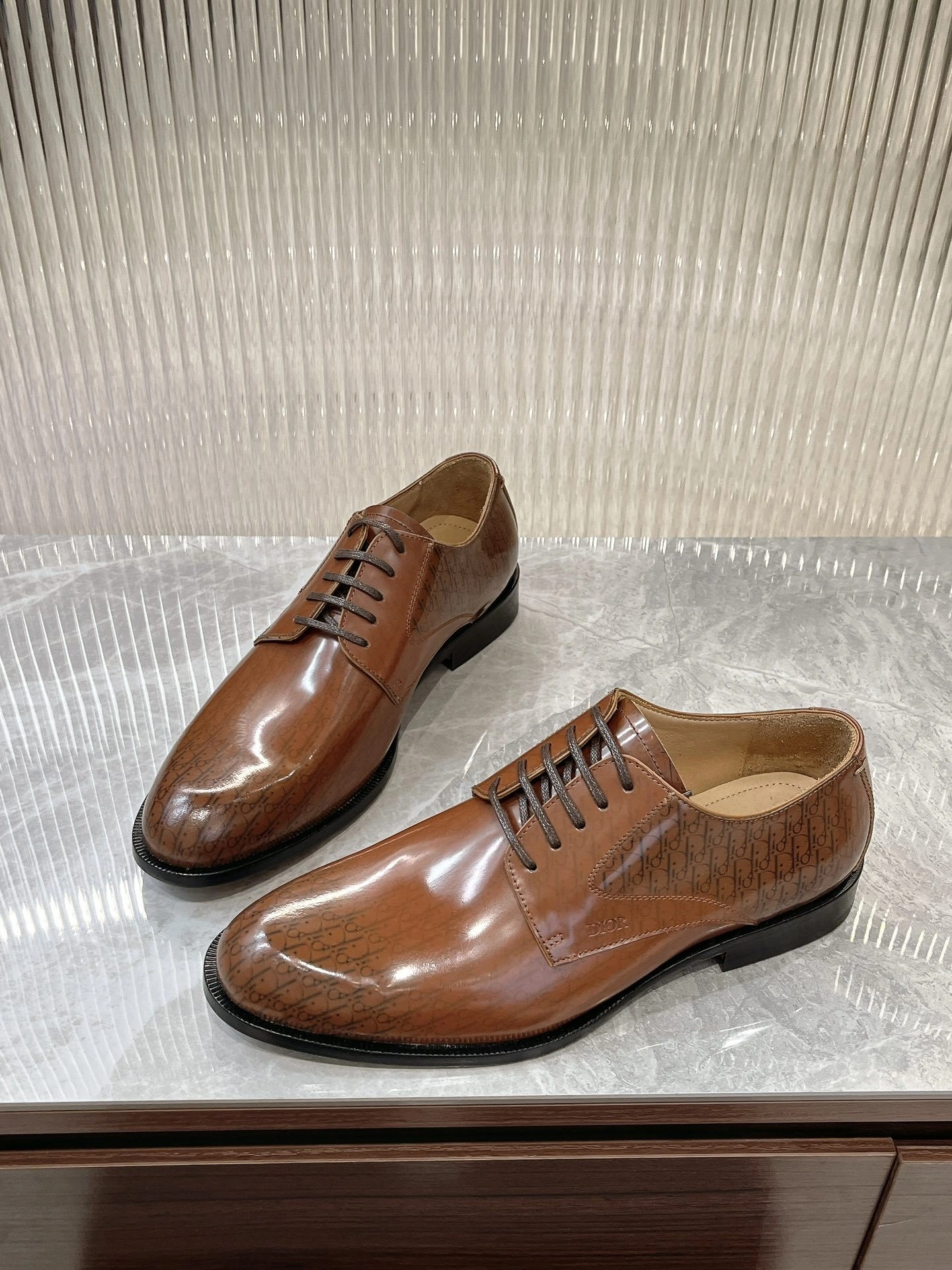 OOBB-- 4ior 3DE305ZTJ_H714 cowhide Timeless item:D-X158G1725