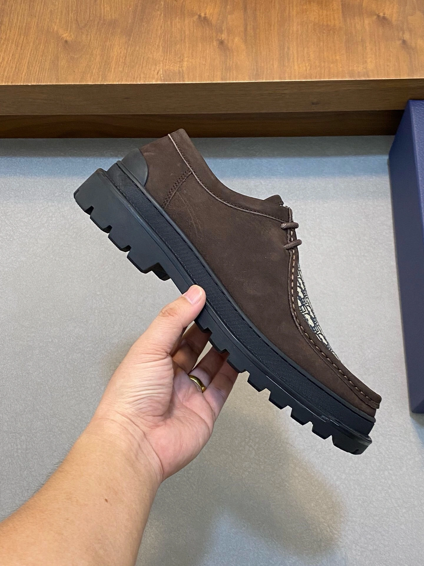 OOBB-- 4ior 3DE334ZMO_H765 cowhide item:D-X158K1999H