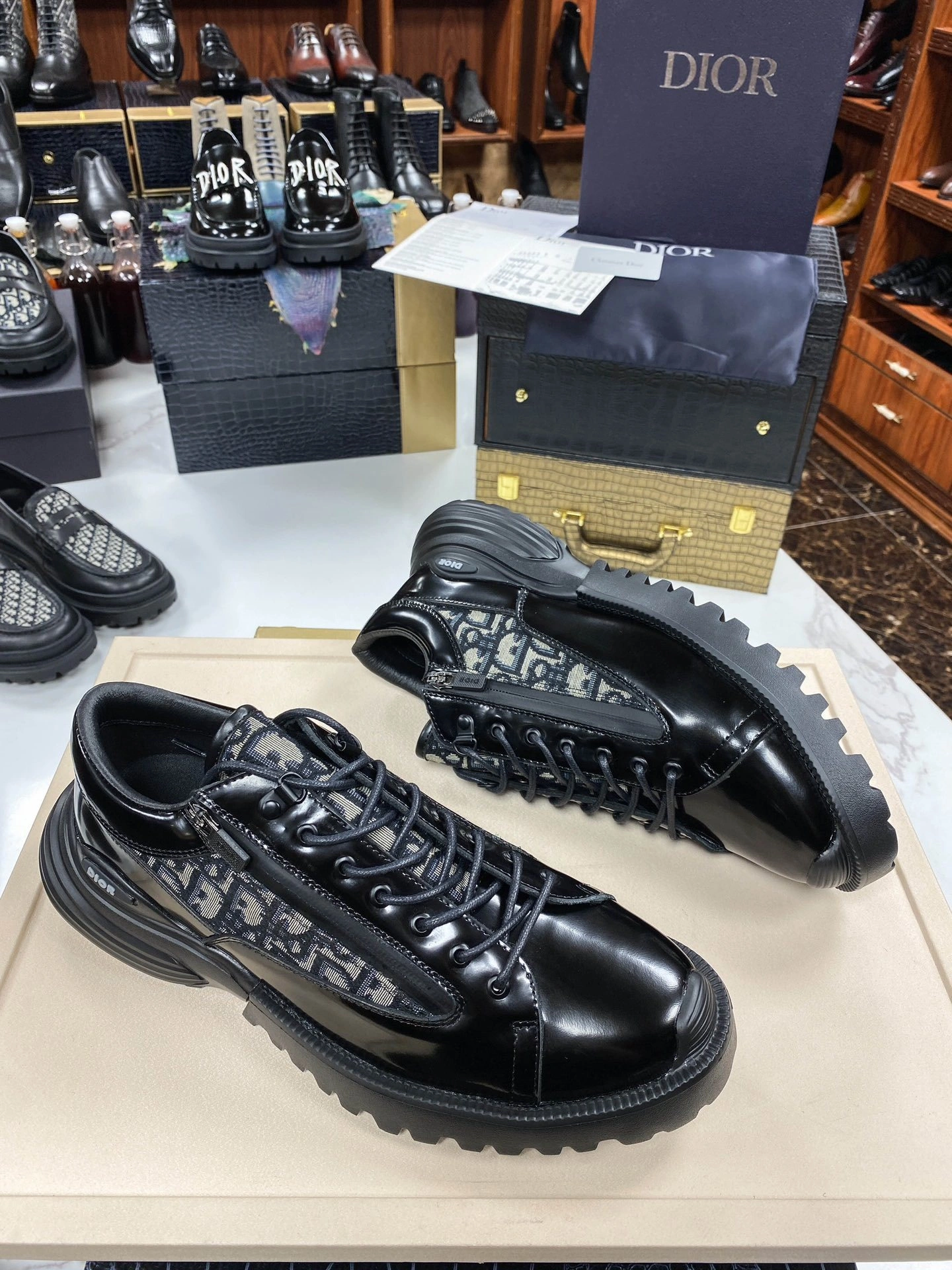 OOBB-- 4ior 3DE379ZXF_H961 Calfskin item:D-X000G1716