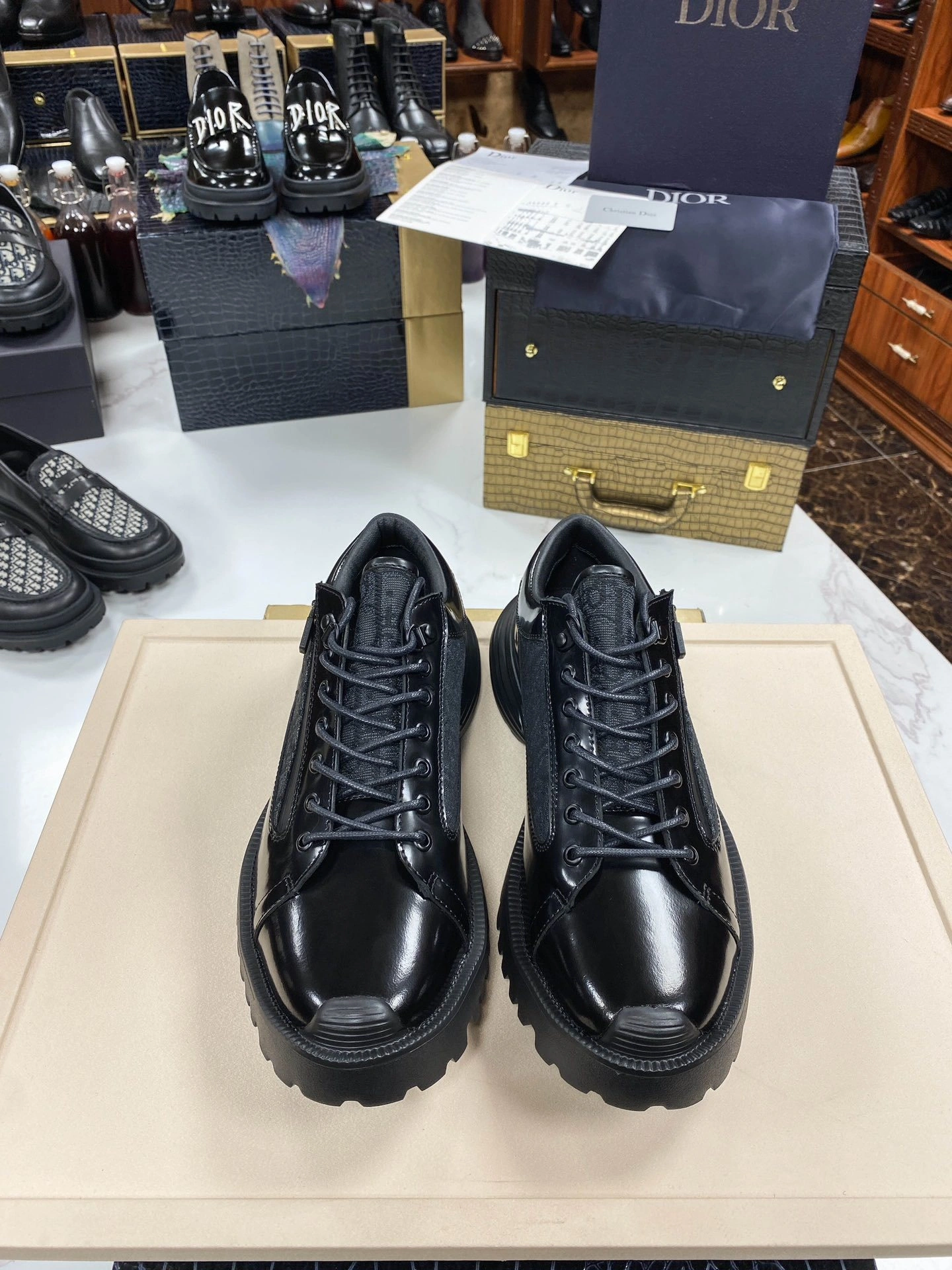 &OOBB-- 4ior 3DE379ZXF_H969 Calfskin item:D-X000G1722
