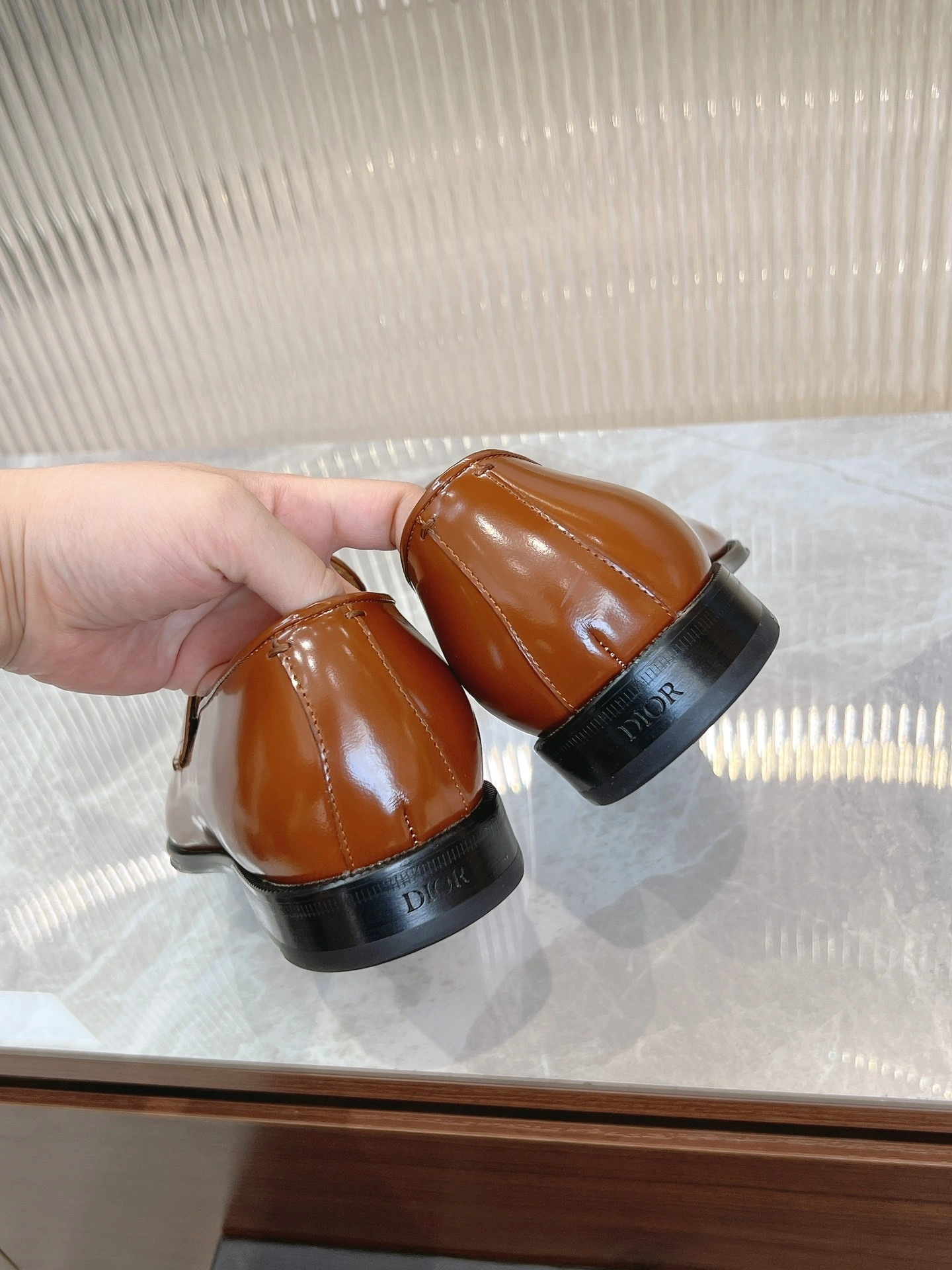 OOBB-- 4ior 3LO122ZZB_H714 Timeless cowhide item:D-X158G1727