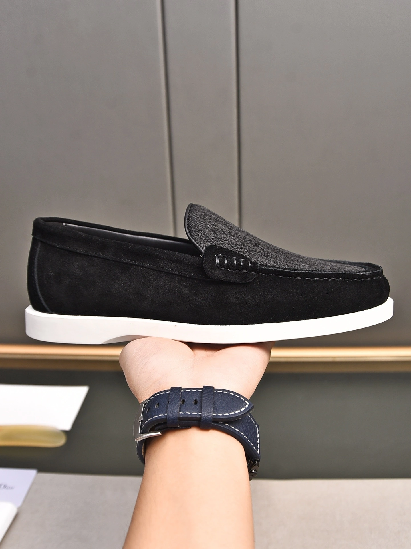 OOBB-- 4ior 3LO131ZYJ_H969 cowhide item:D-X000G1738