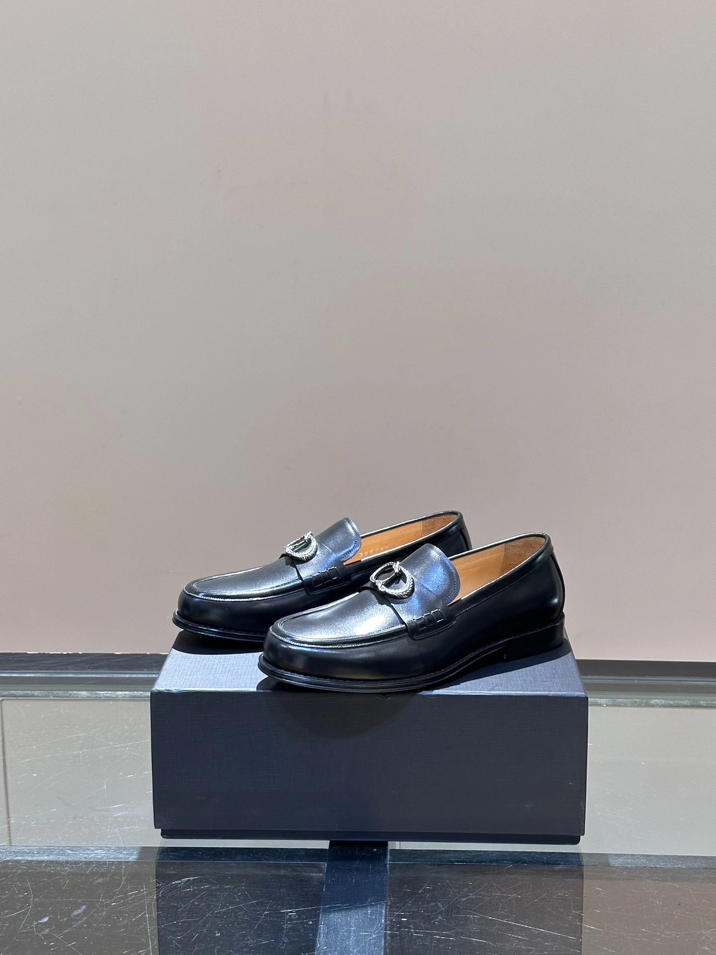 OOBB-- 4ior 3LO145ZJQ_H900 Calfskin item:D-X158J2241