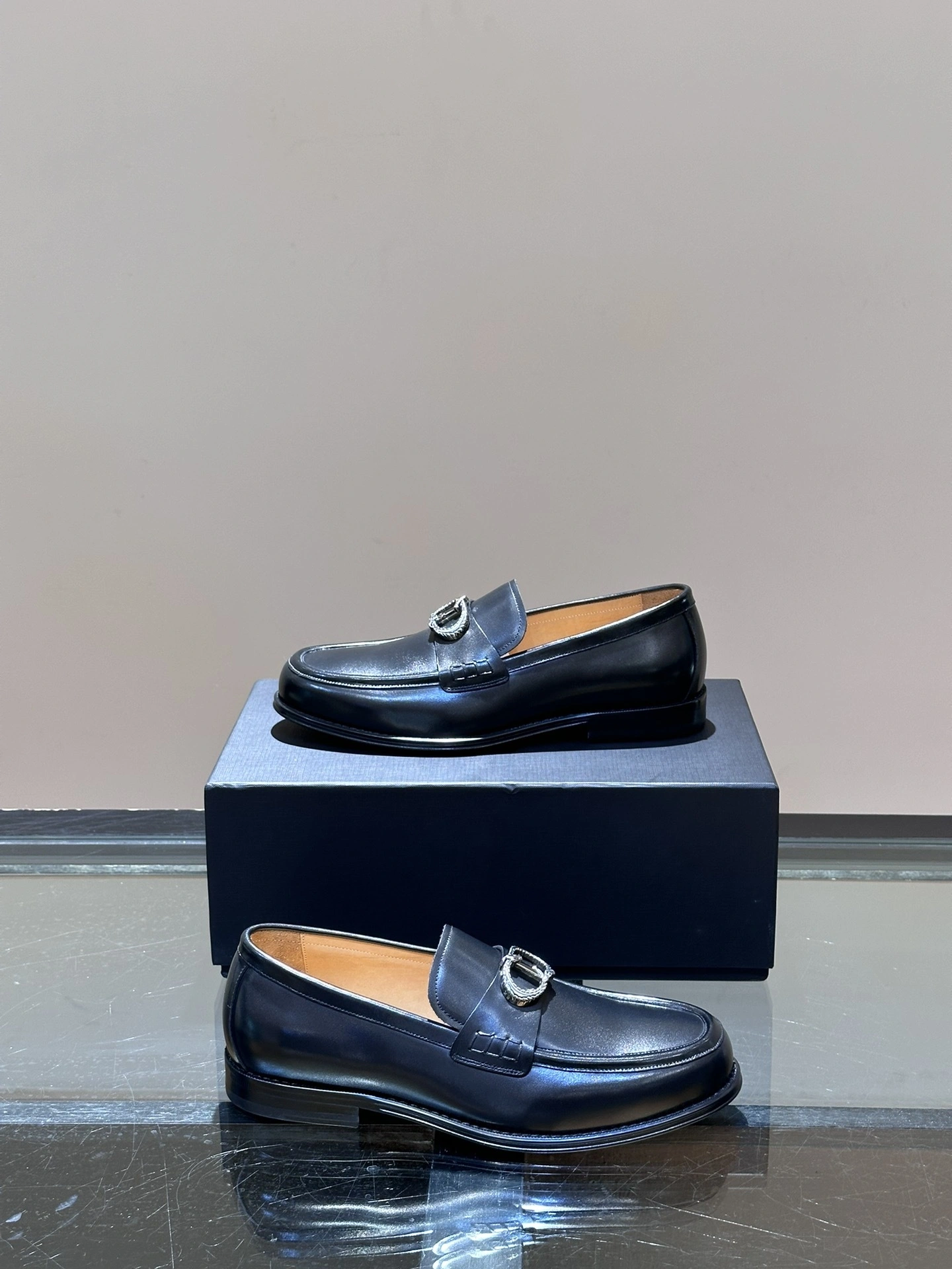 OOBB-- 4ior 3LO145ZJQ_H900 Calfskin item:D-X158J2241