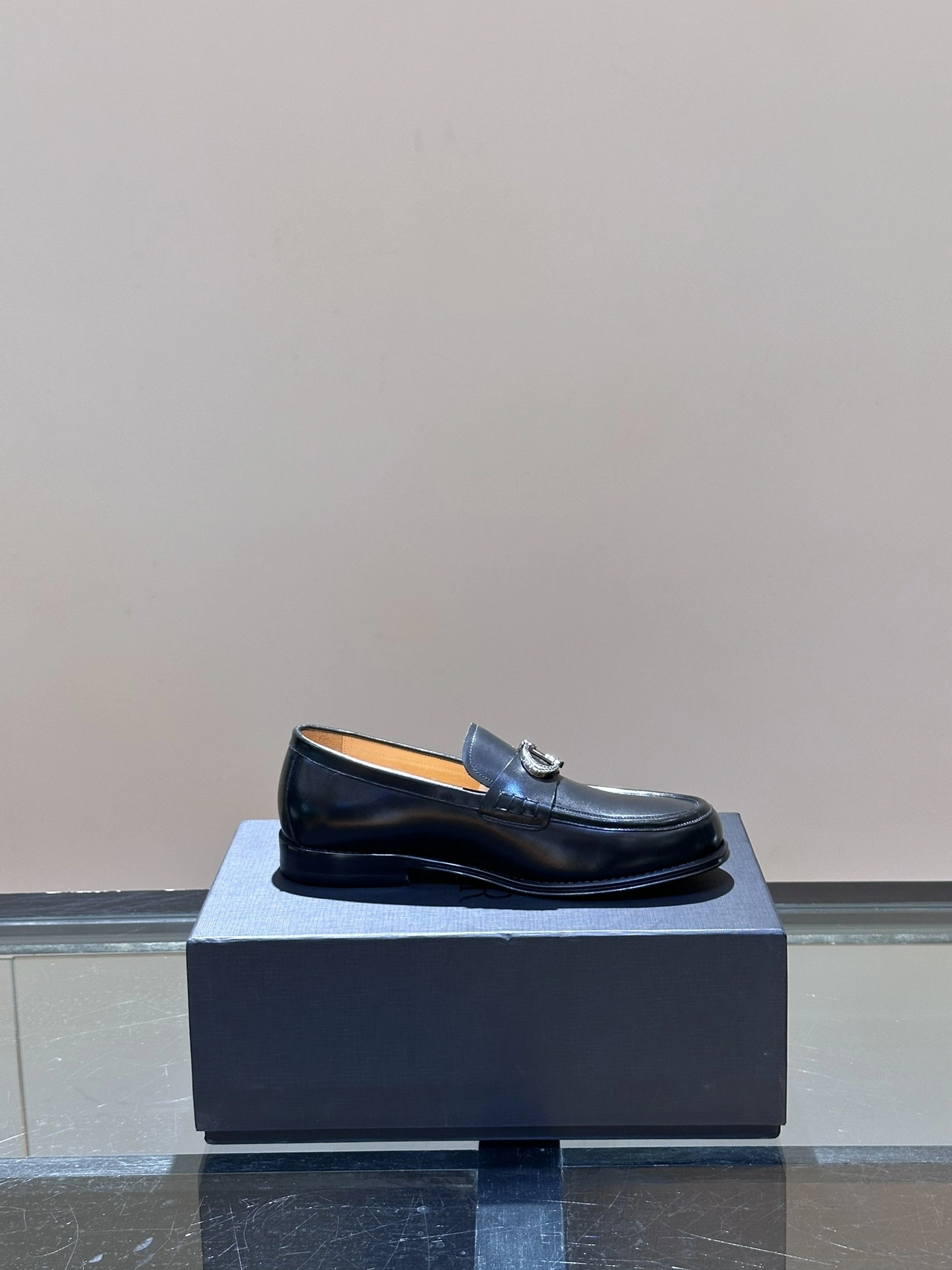 OOBB-- 4ior 3LO145ZJQ_H900 Calfskin item:D-X158J2241