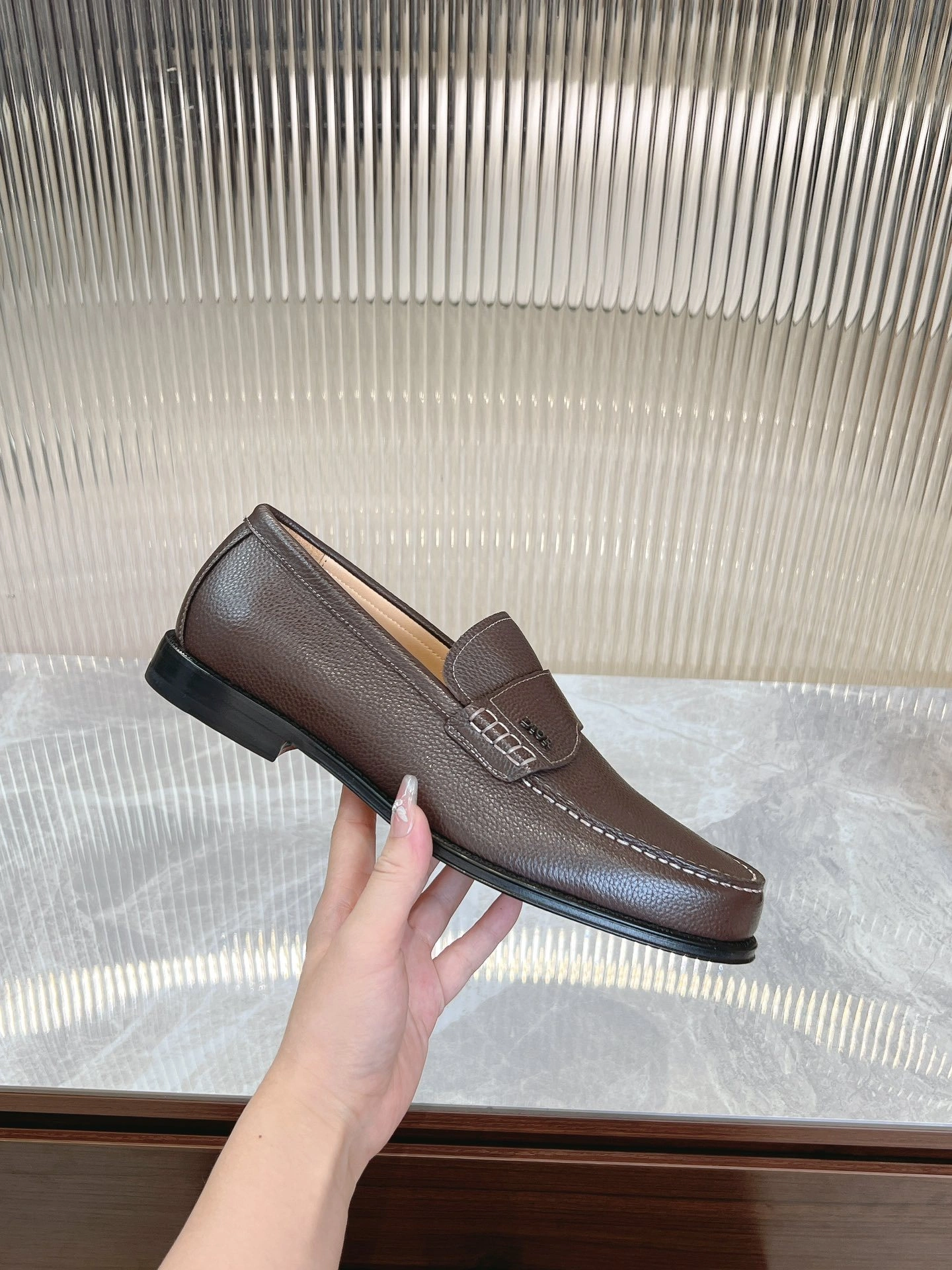 OOBB-- 4ior 3LO146YJK_H750 Granville cowhide item:D-X158G1720