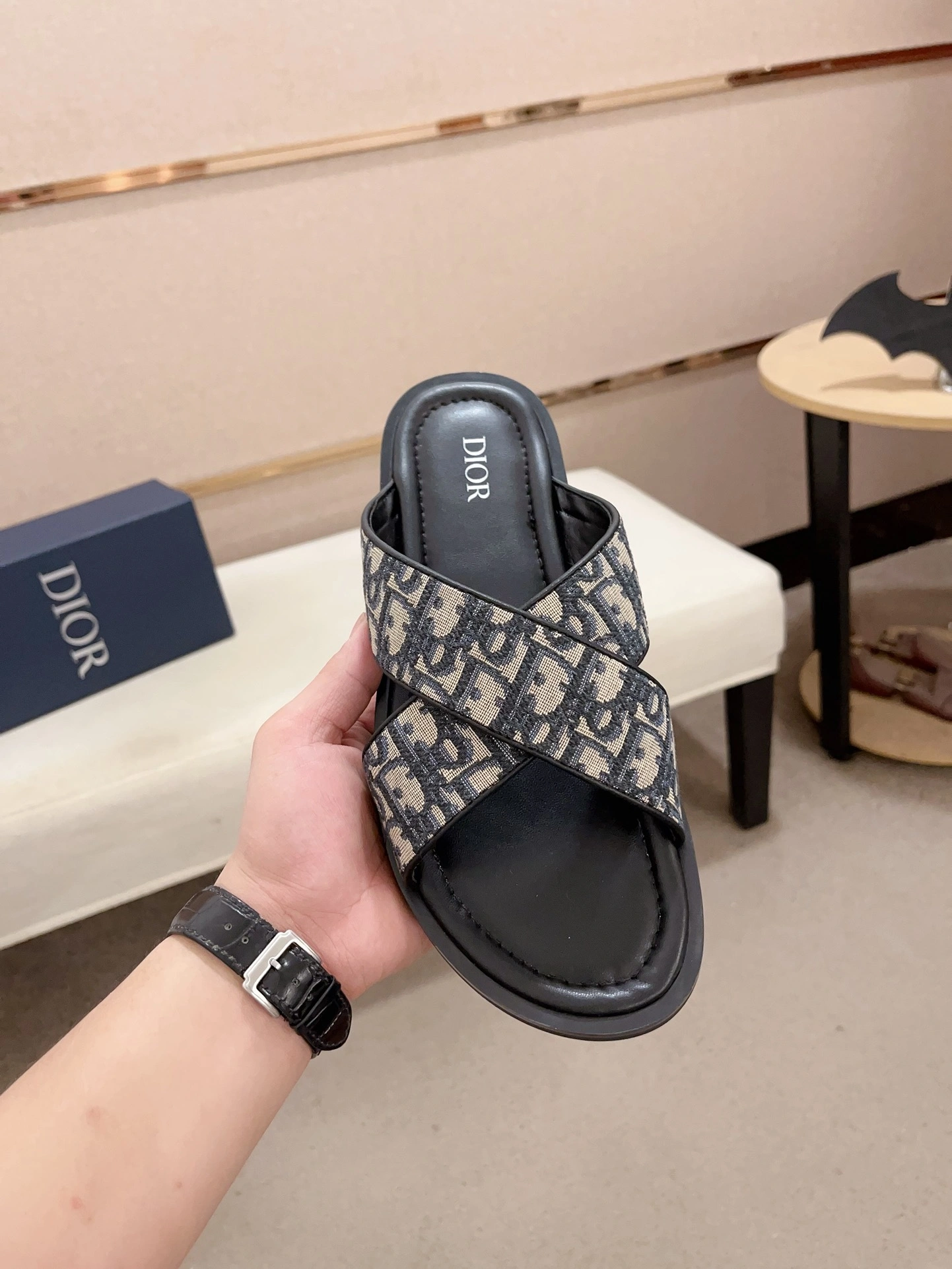 OOBB-- 4ior 3SA126ZSA_H961 sheepskin item:D-X313G1707