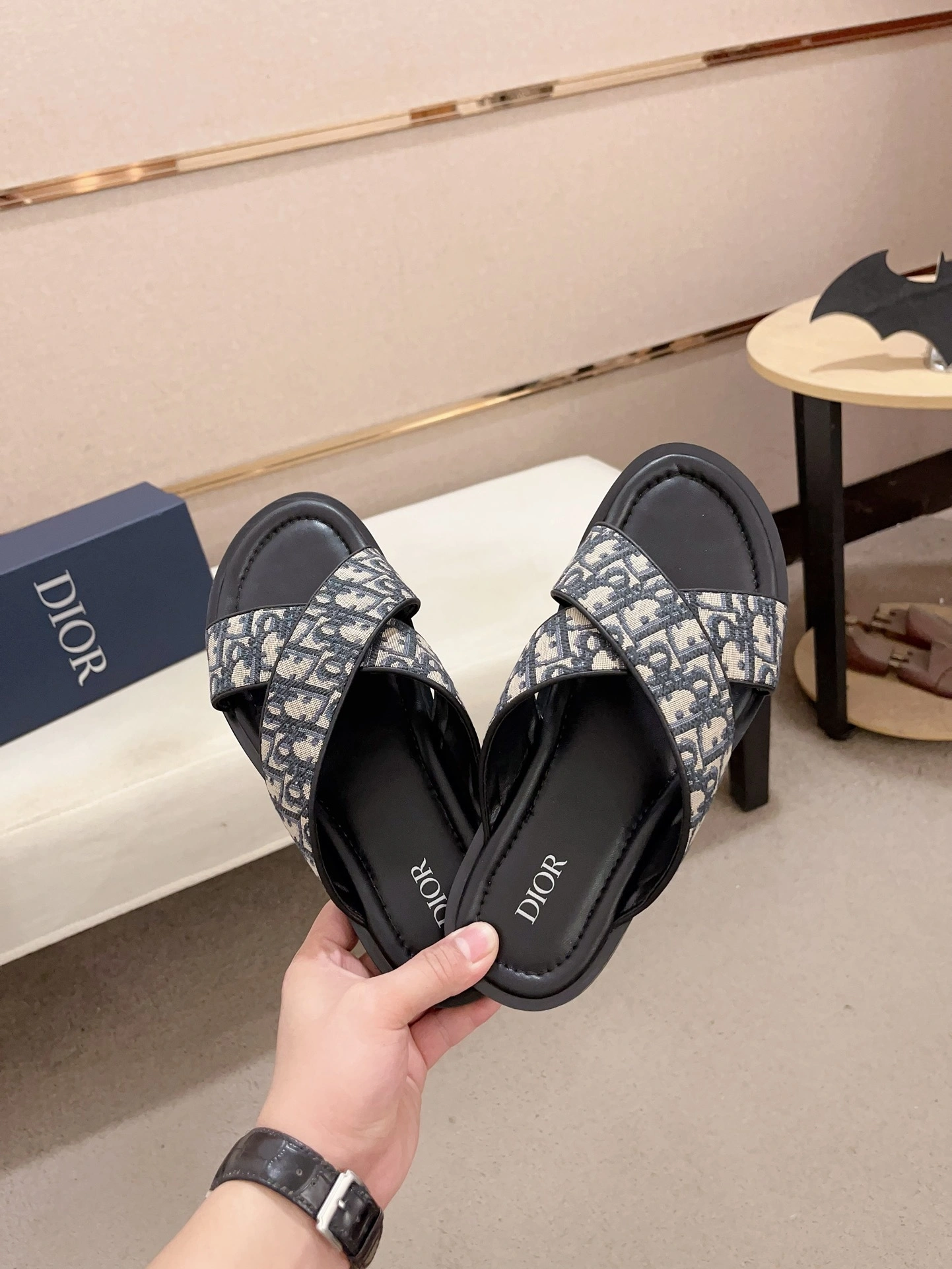 OOBB-- 4ior 3SA126ZSA_H961 sheepskin item:D-X313G1707
