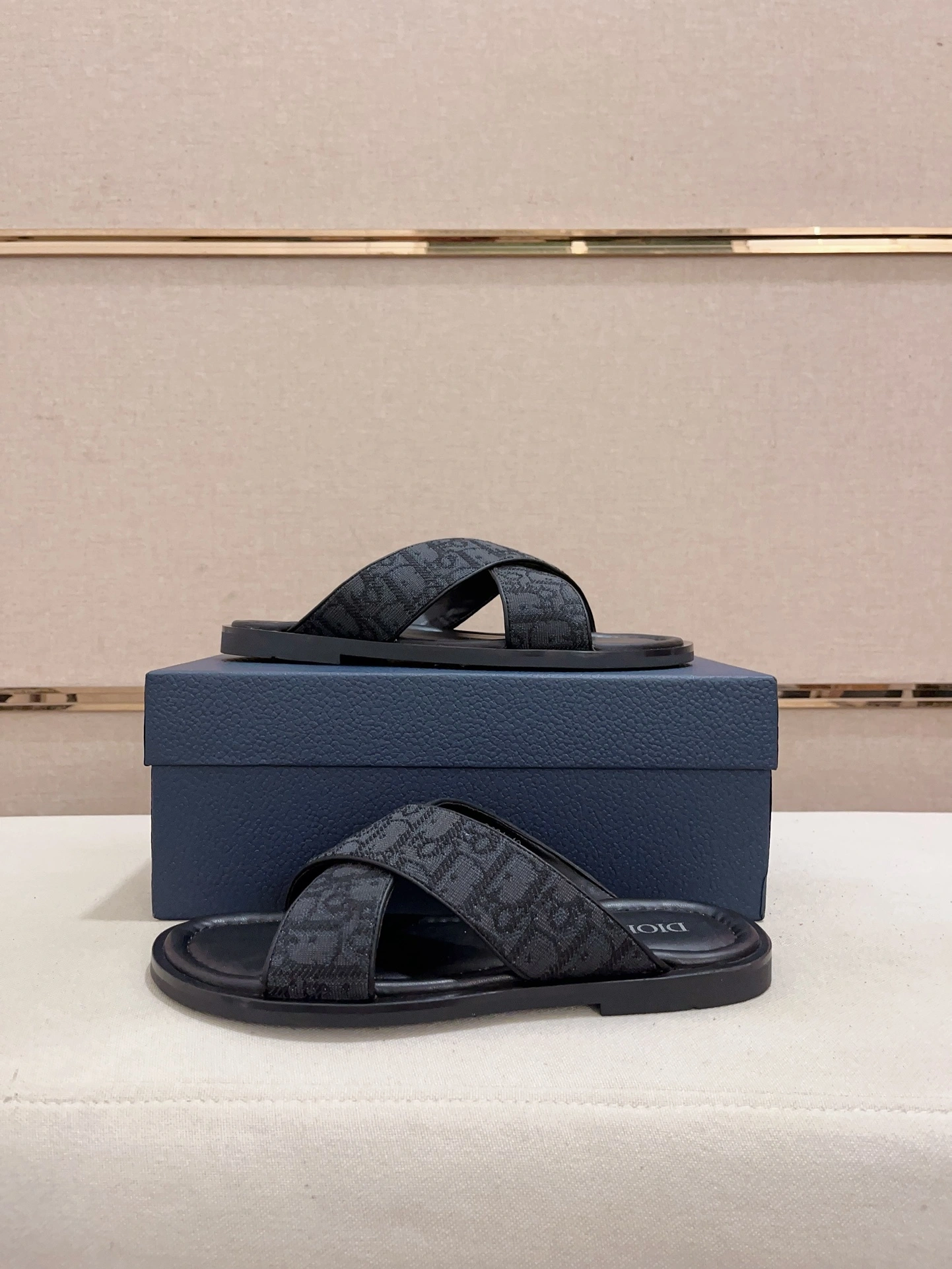 OOBB-- 4ior 3SA126ZSA_H969 sheepskin item:D-X313G1708