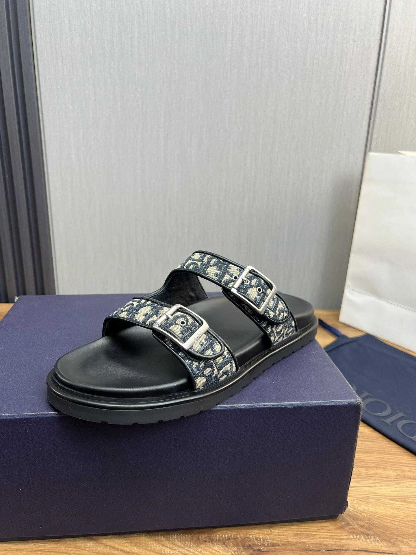 OOBB-- 4ior 3SA135ZSA_H561 Calfskin item:D-X158G1754