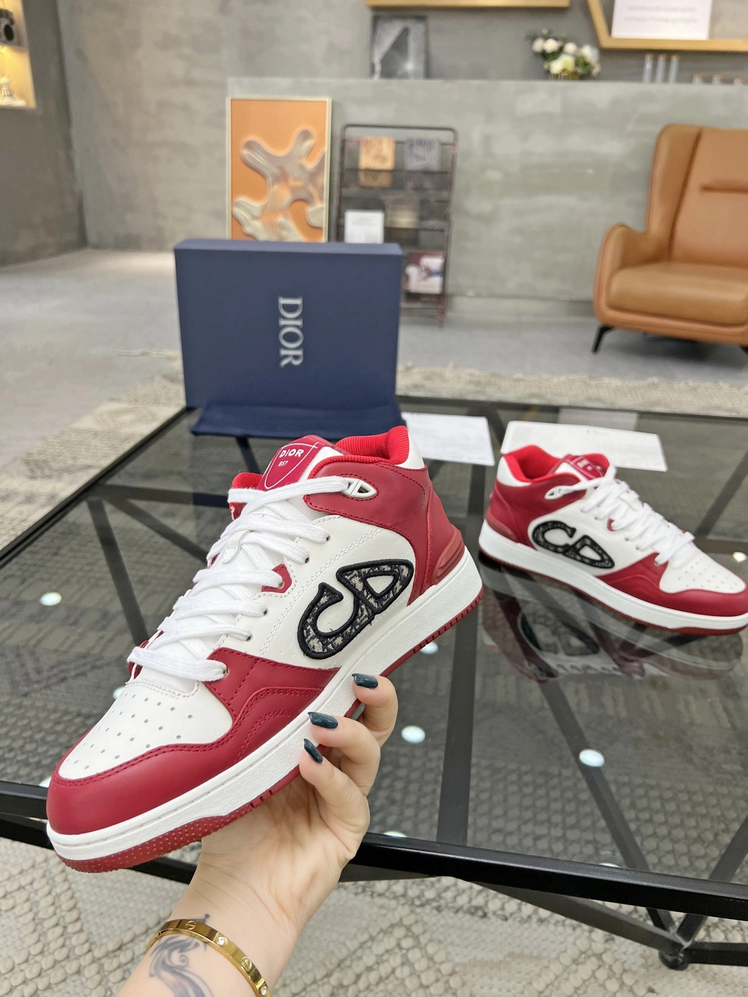 OOBB-- 4ior 3SH141ZXU_H306 cowhide item:D-X000J2235
