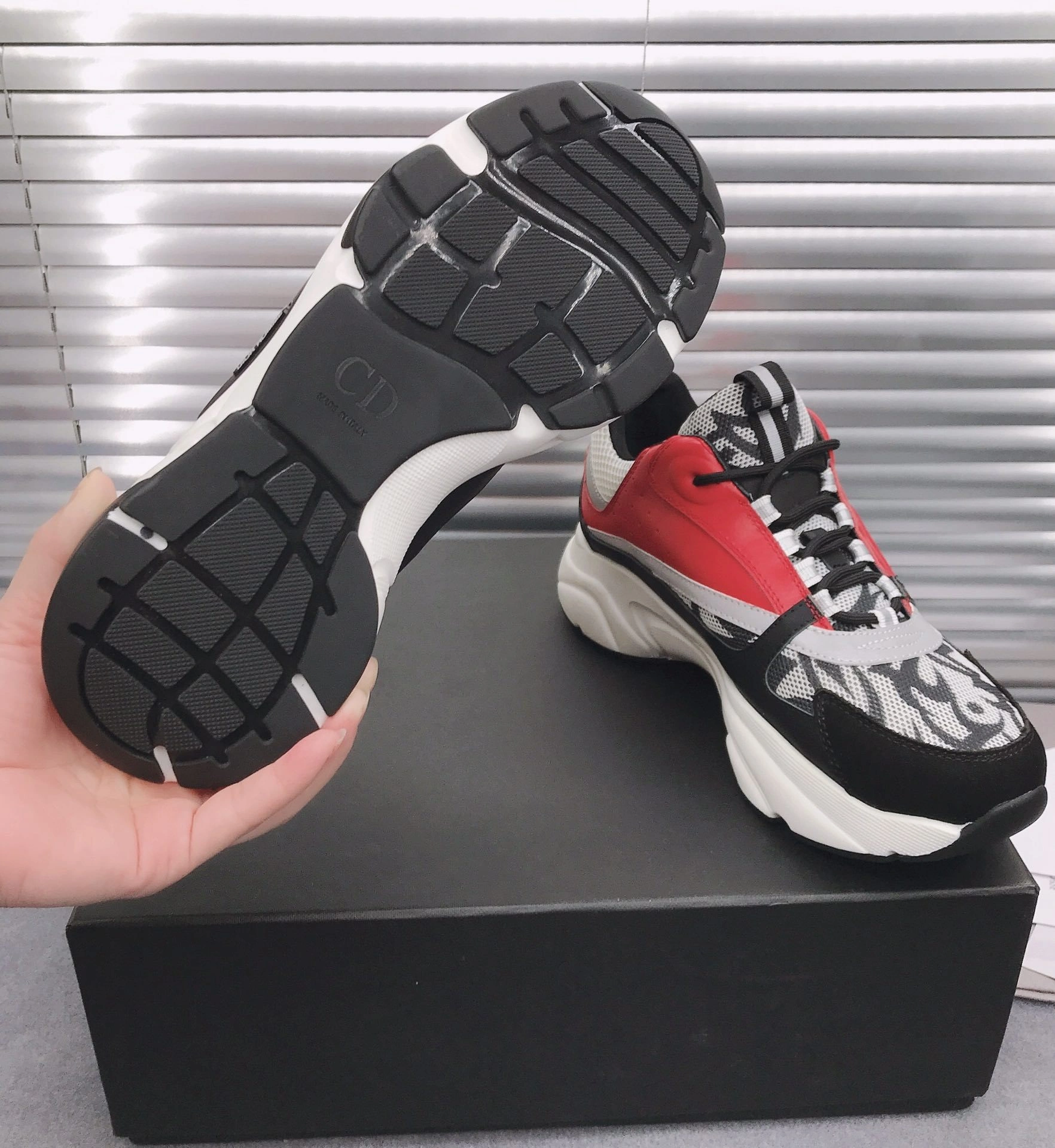 OOBB-- 4ior 3SN231YEI-H369 cowhide B22 item:F-X555A0114B