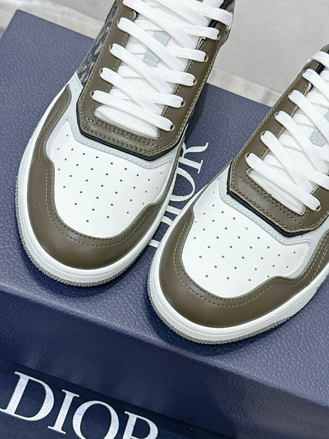 OOBB-- 4ior 3SN272ZIR_H661 B27 Thick soles：3CM Calfskin item:D-X000G0436