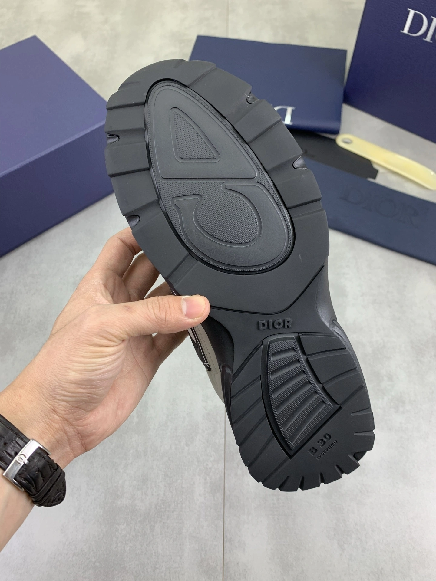 OOBB-- 4ior 3SN279ZRB_H824 cowhide B30 item:F-X000A0122B