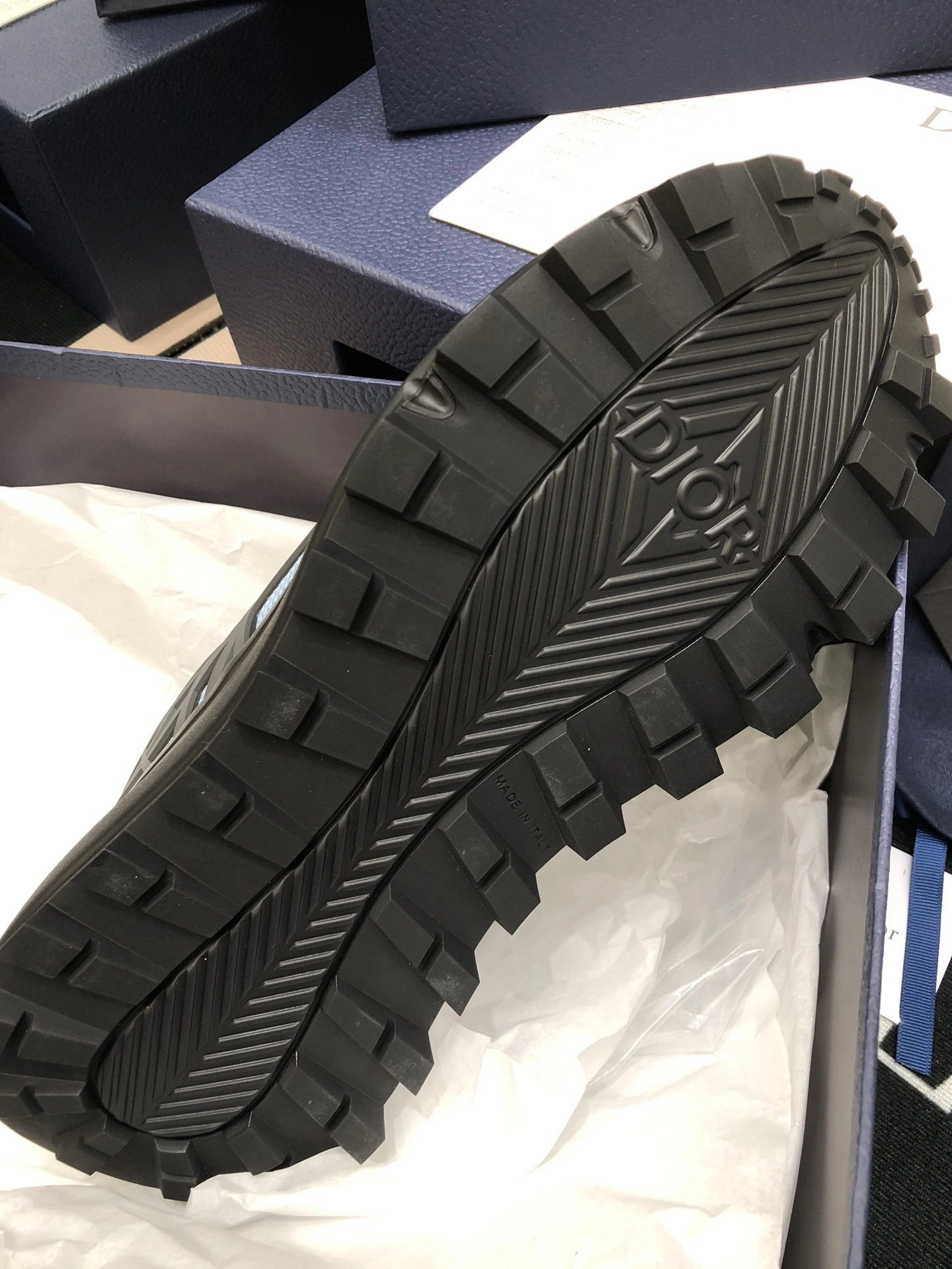 OOBB-- 4ior 3SN297ZUV_H568 B31 Runner item:D-X062L1012