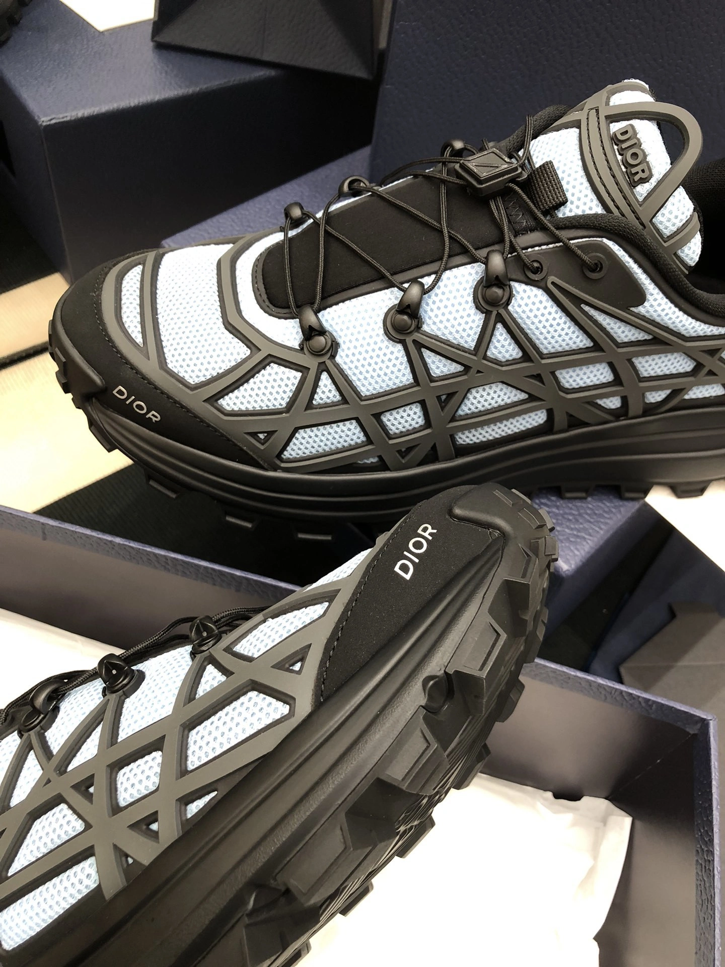 OOBB-- 4ior 3SN297ZUV_H568 B31 Runner item:D-X062L1012