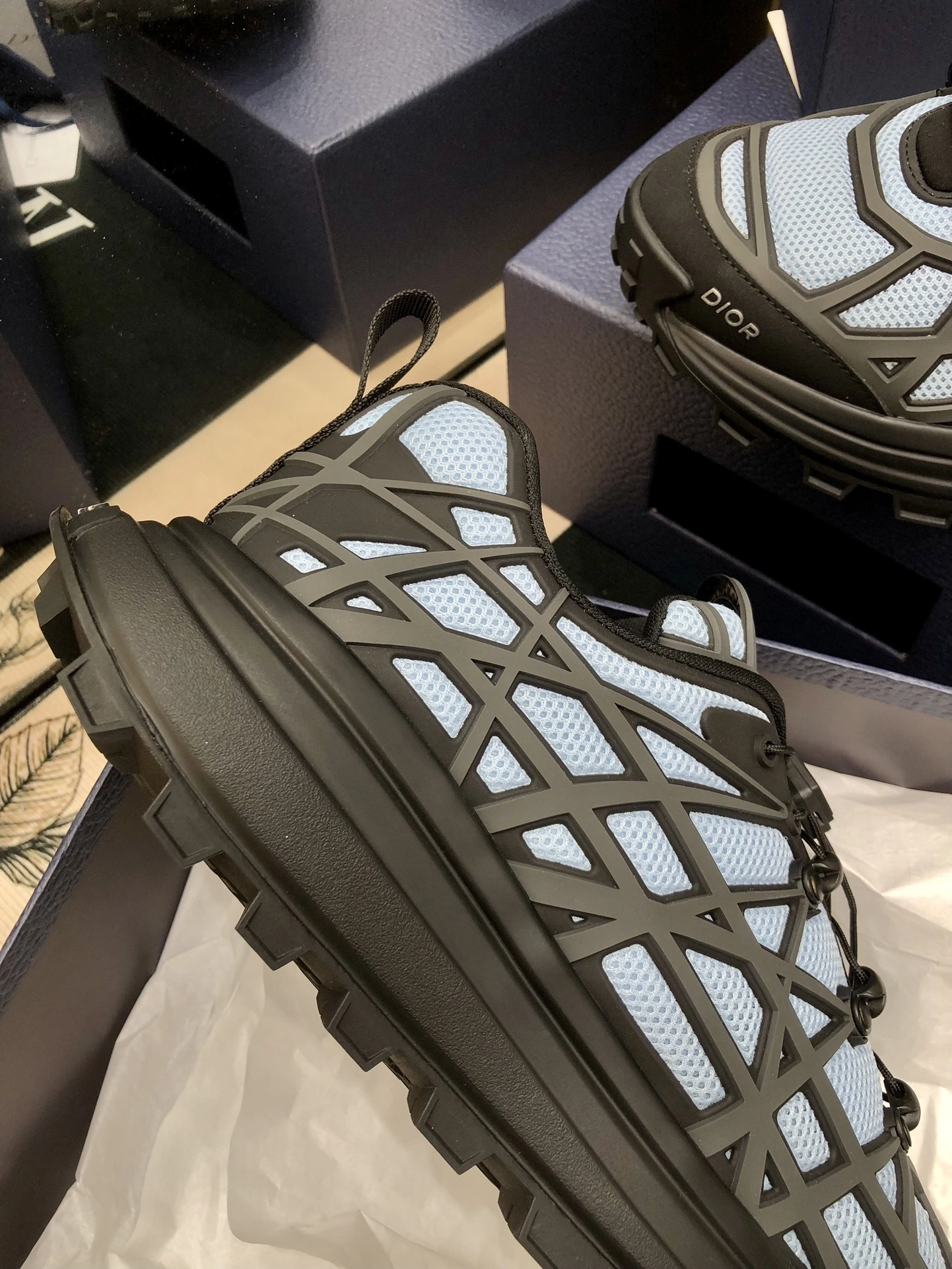 OOBB-- 4ior 3SN297ZUV_H568 B31 Runner item:D-X062L1012