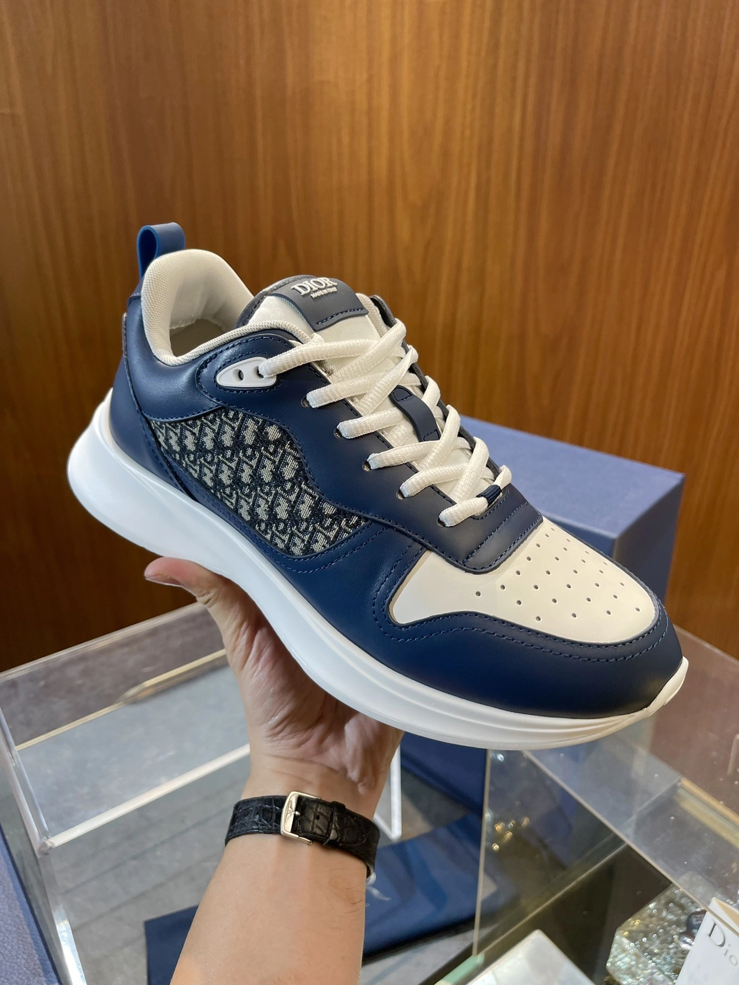 OOBB-- 4ior 3SN299ZIR_H561 B25 Runner cowhide item:D-X313G1732