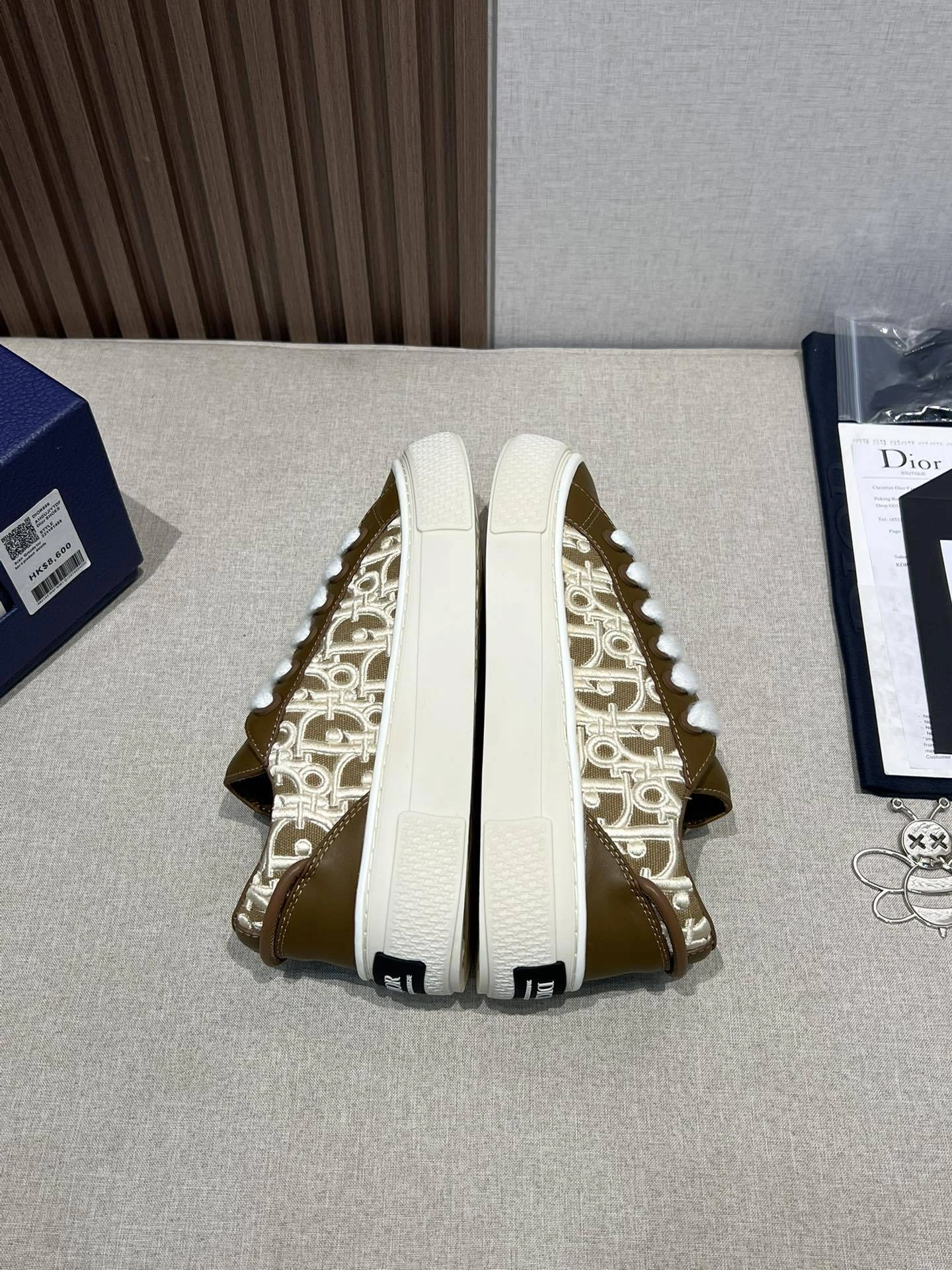 OOBB-- 4ior 3SN303ZYQ_H730 cowhide item:E-X000H0828