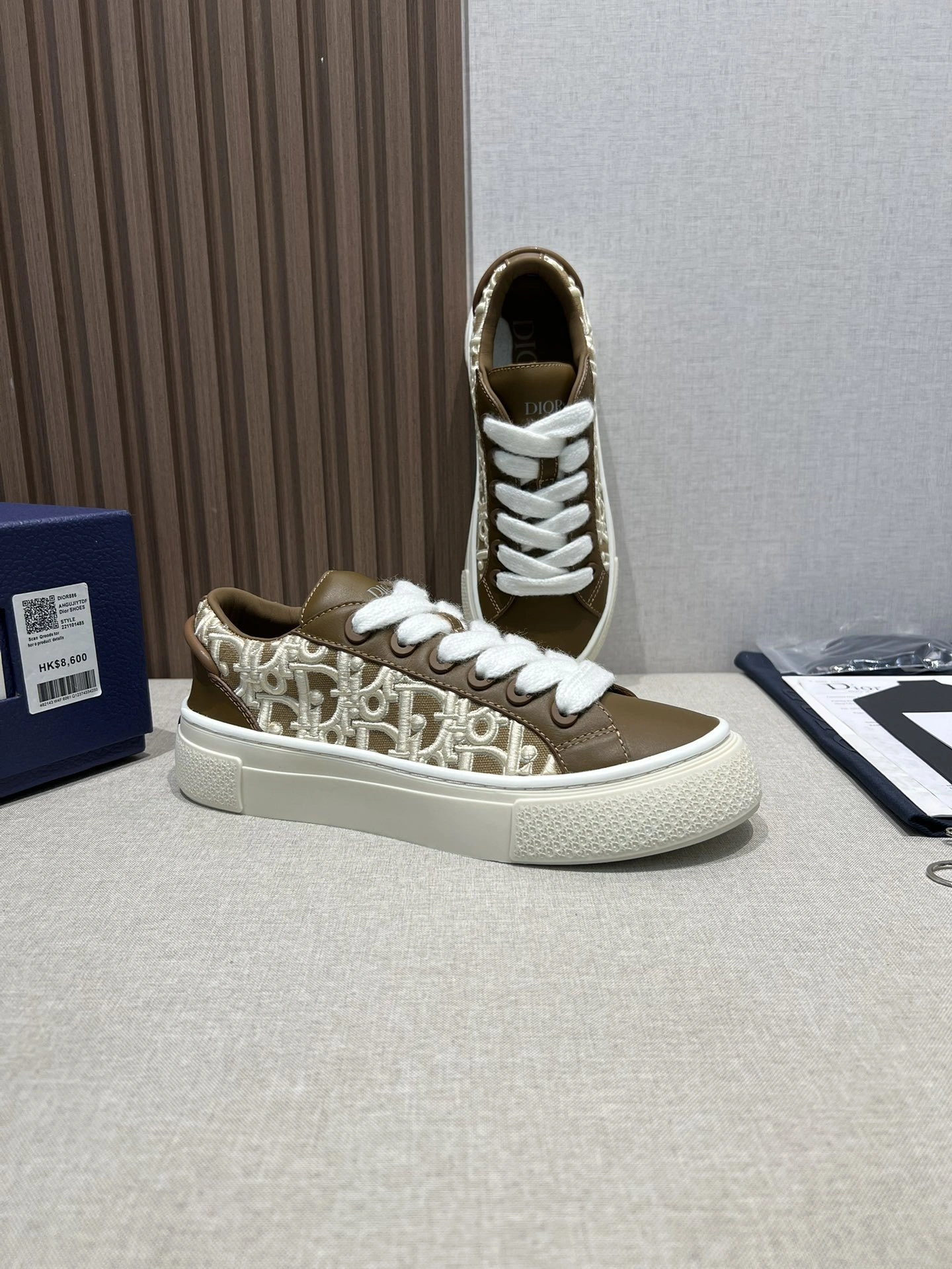 OOBB-- 4ior 3SN303ZYQ_H730 cowhide item:E-X000H0828
