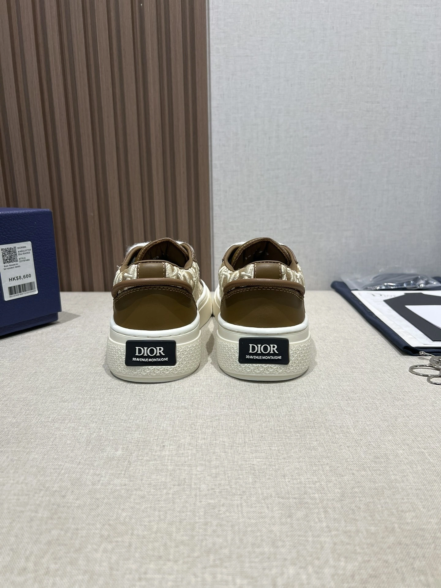 OOBB-- 4ior 3SN303ZYQ_H730 cowhide item:E-X000H0828