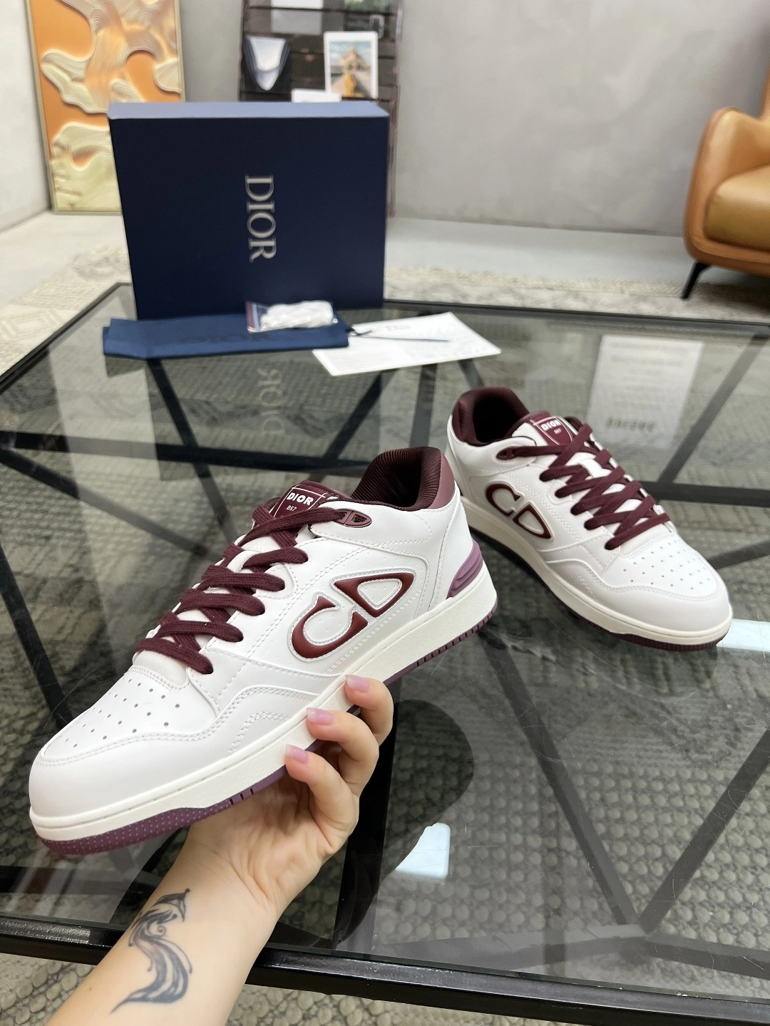 OOBB-- 4ior 3SN318ZNT_H063 cowhide B57 item:E-X230H1321
