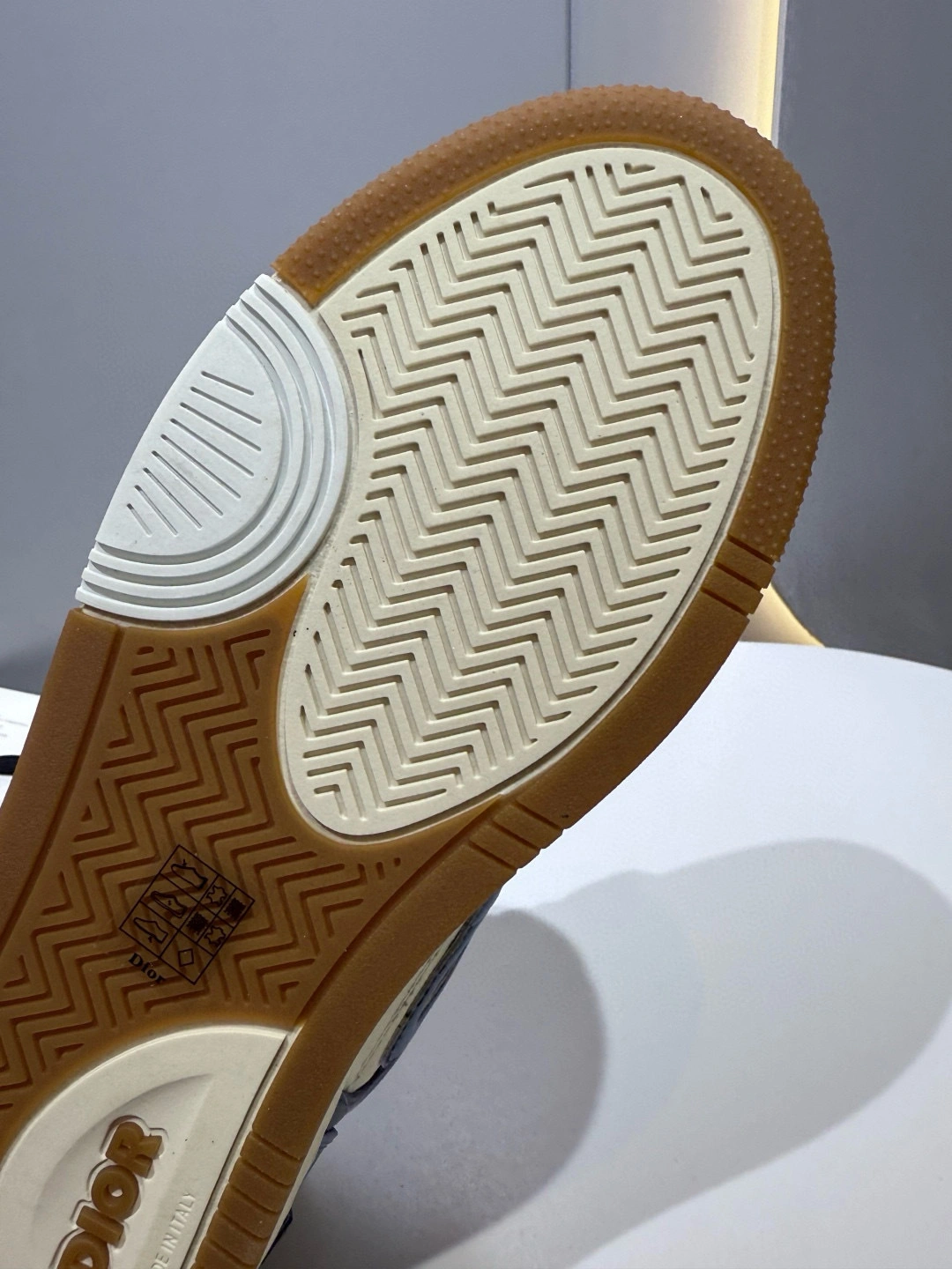 OOBB-- 4ior 3SN318ZXT_H550 B57 calfskin item:E-X430E2525Y