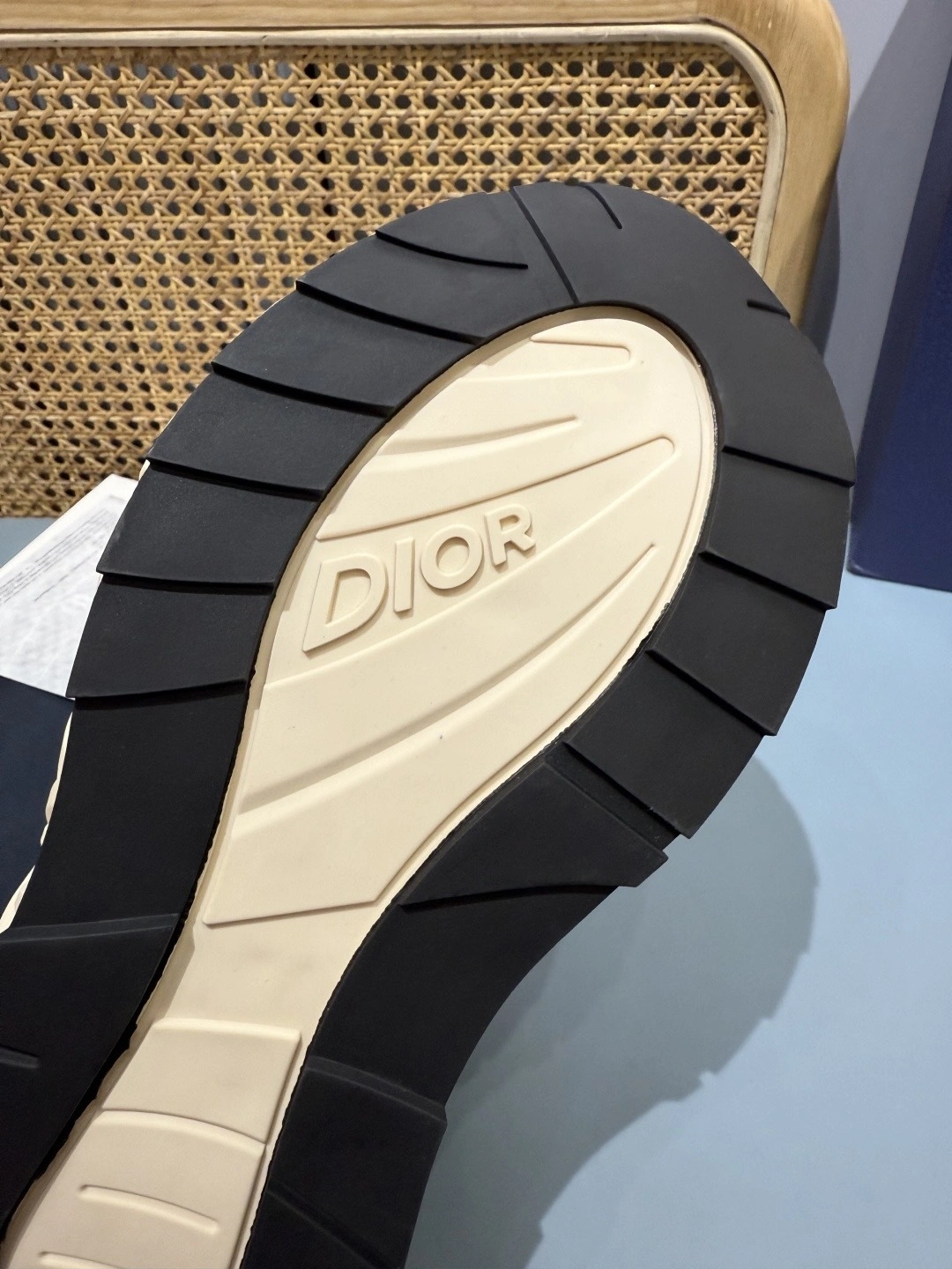 OOBB-- 4ior 3SN323AAY_H637 B35 item:F-X430A1609