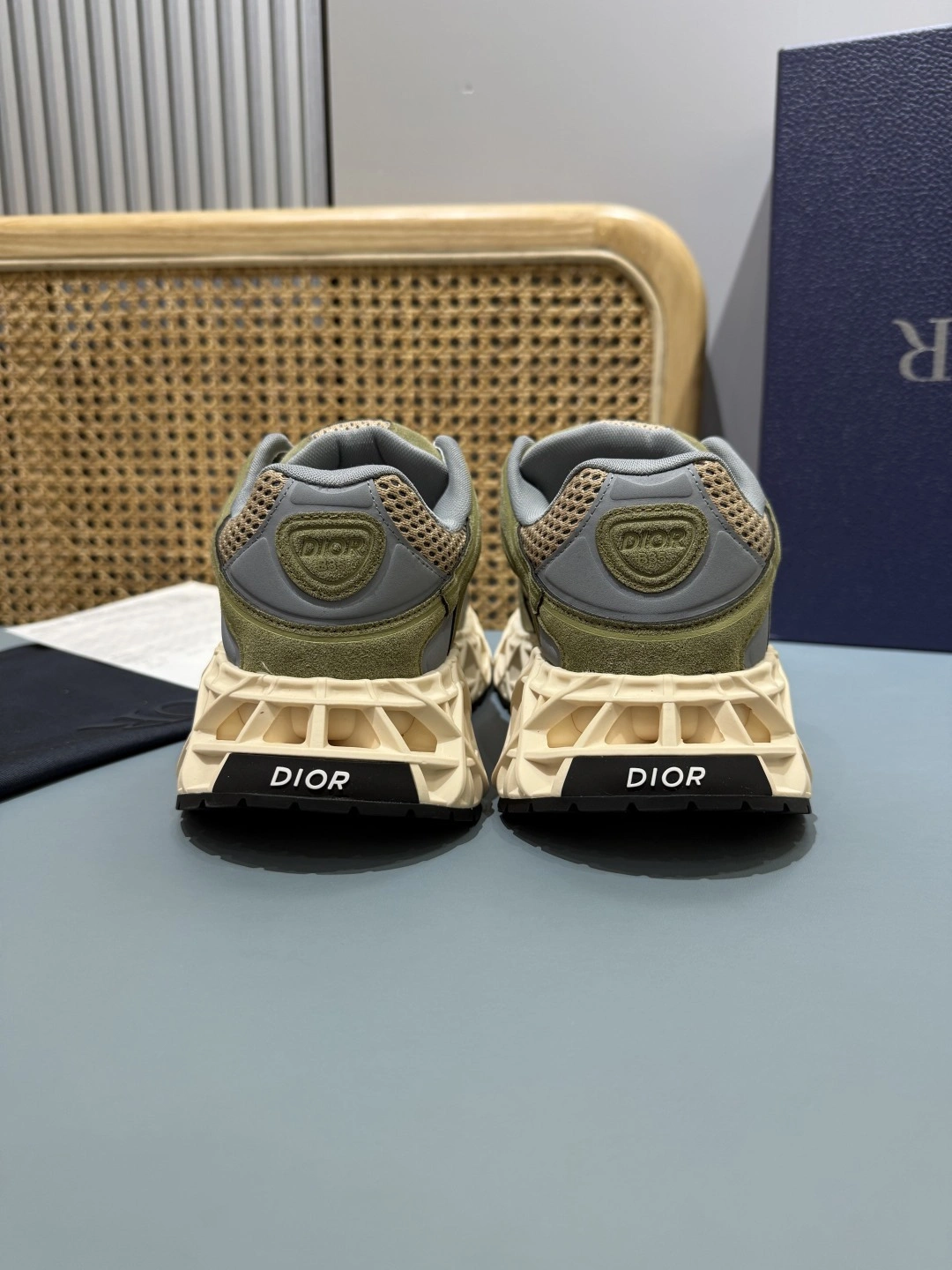 OOBB-- 4ior 3SN323AAY_H637 B35 item:F-X430A1609
