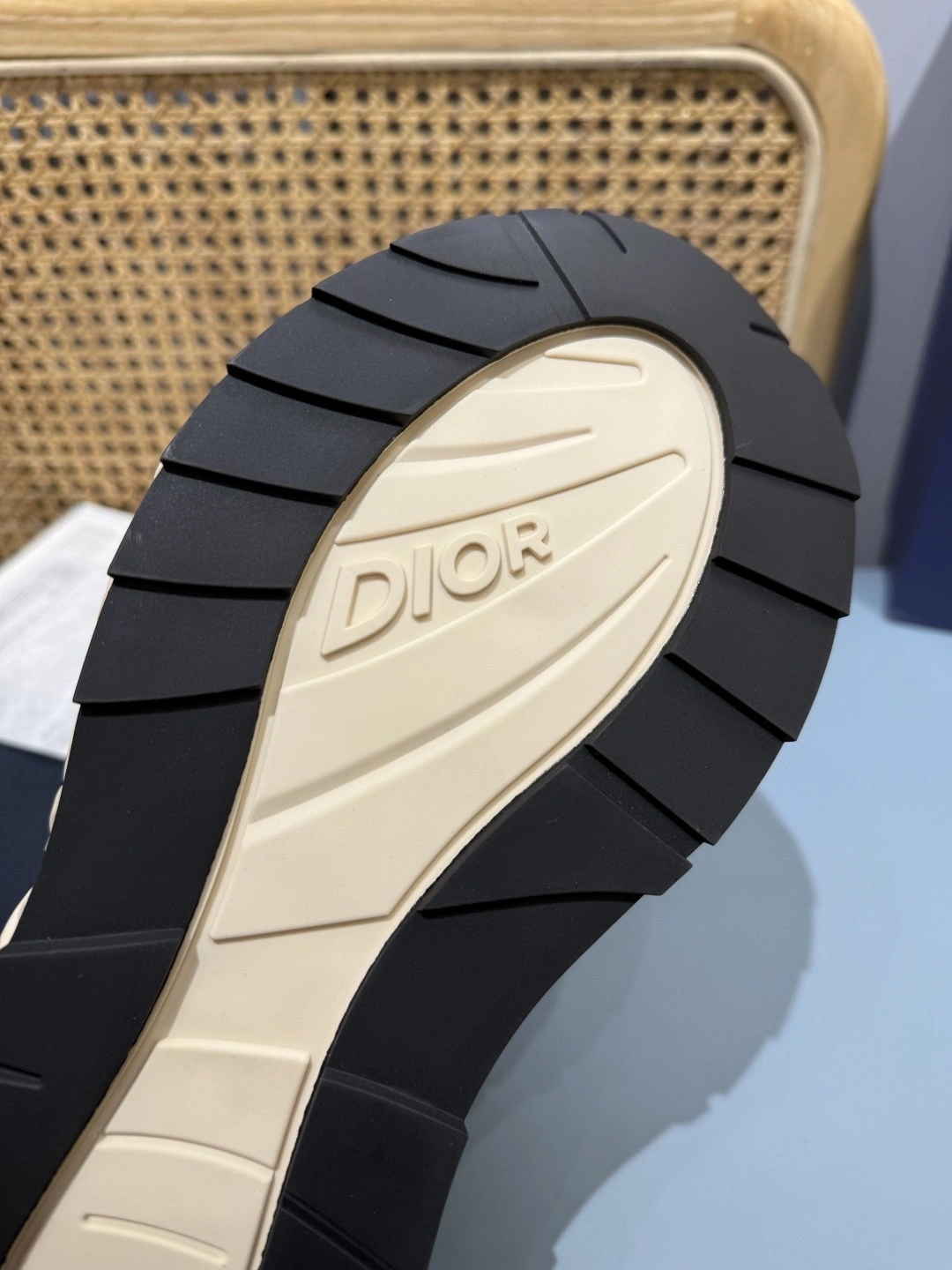 OOBB-- 4ior 3SN323AAY_H968 B35 item:F-X430A1610