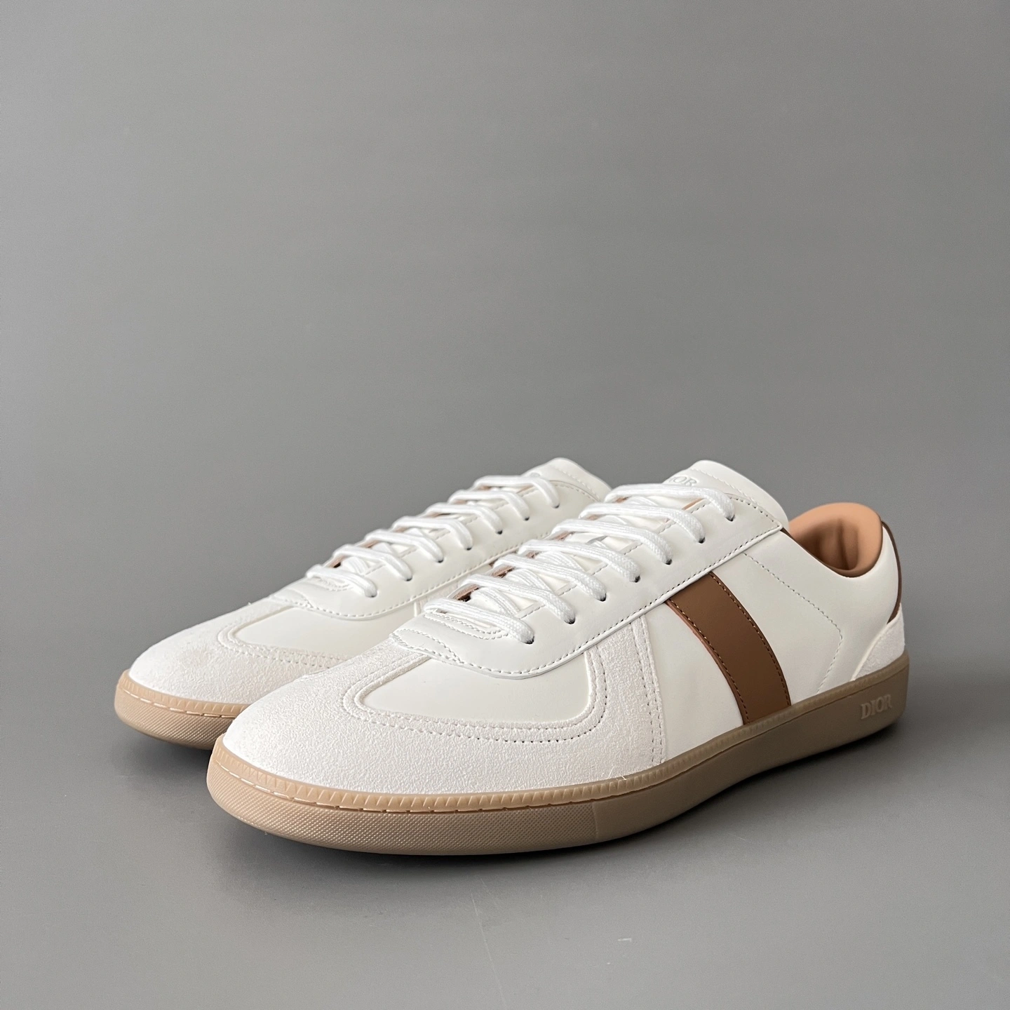 OOBB-- 4ior 3SN328ZRH_H076 cowhide item:E-X300H1478
