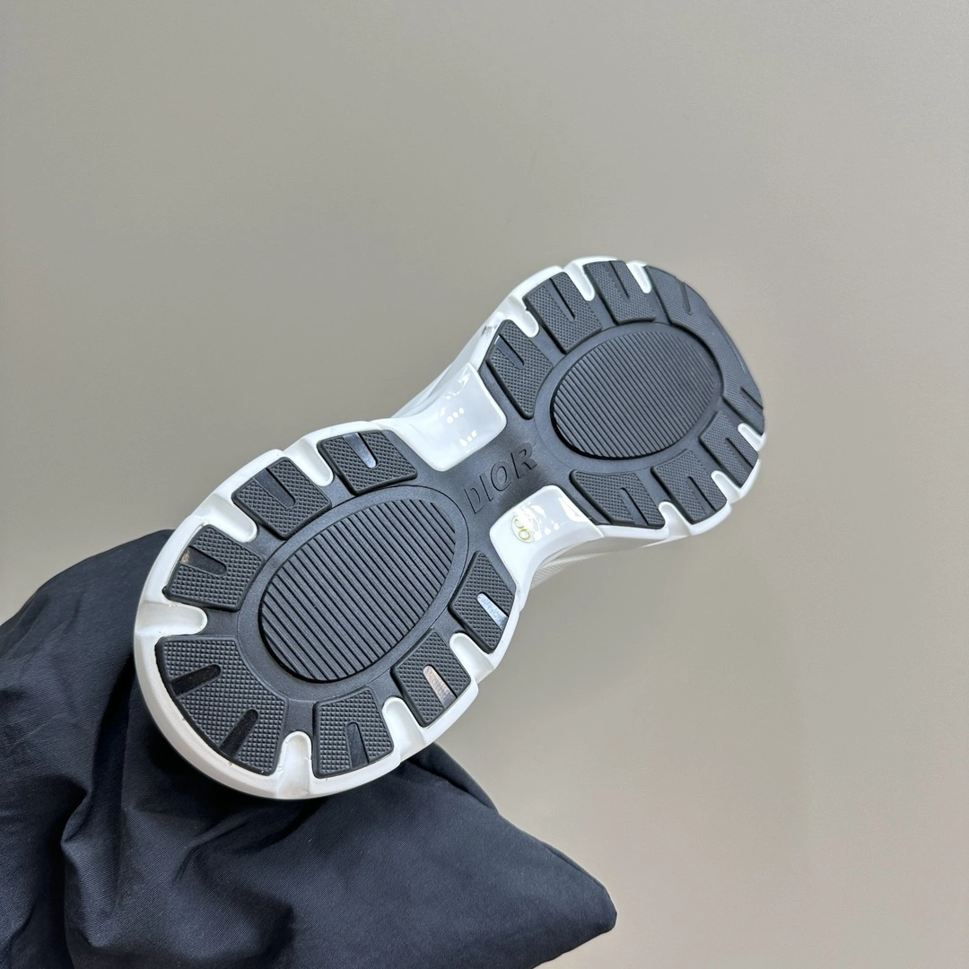 OOBB-- 4ior item:D-X000F0717