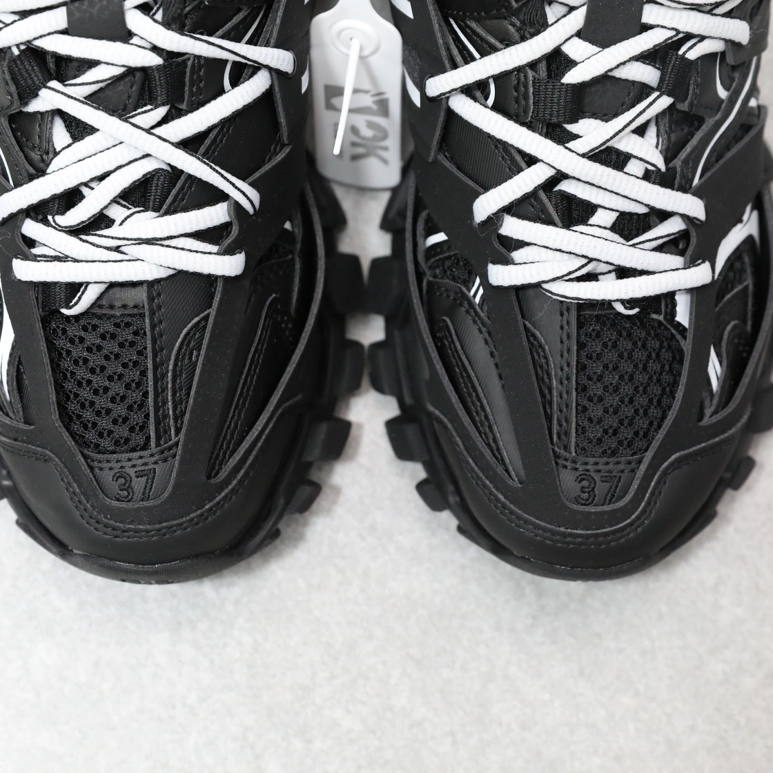 &OOBB-- 542023W3AC11090 item:C-X810F1007Y