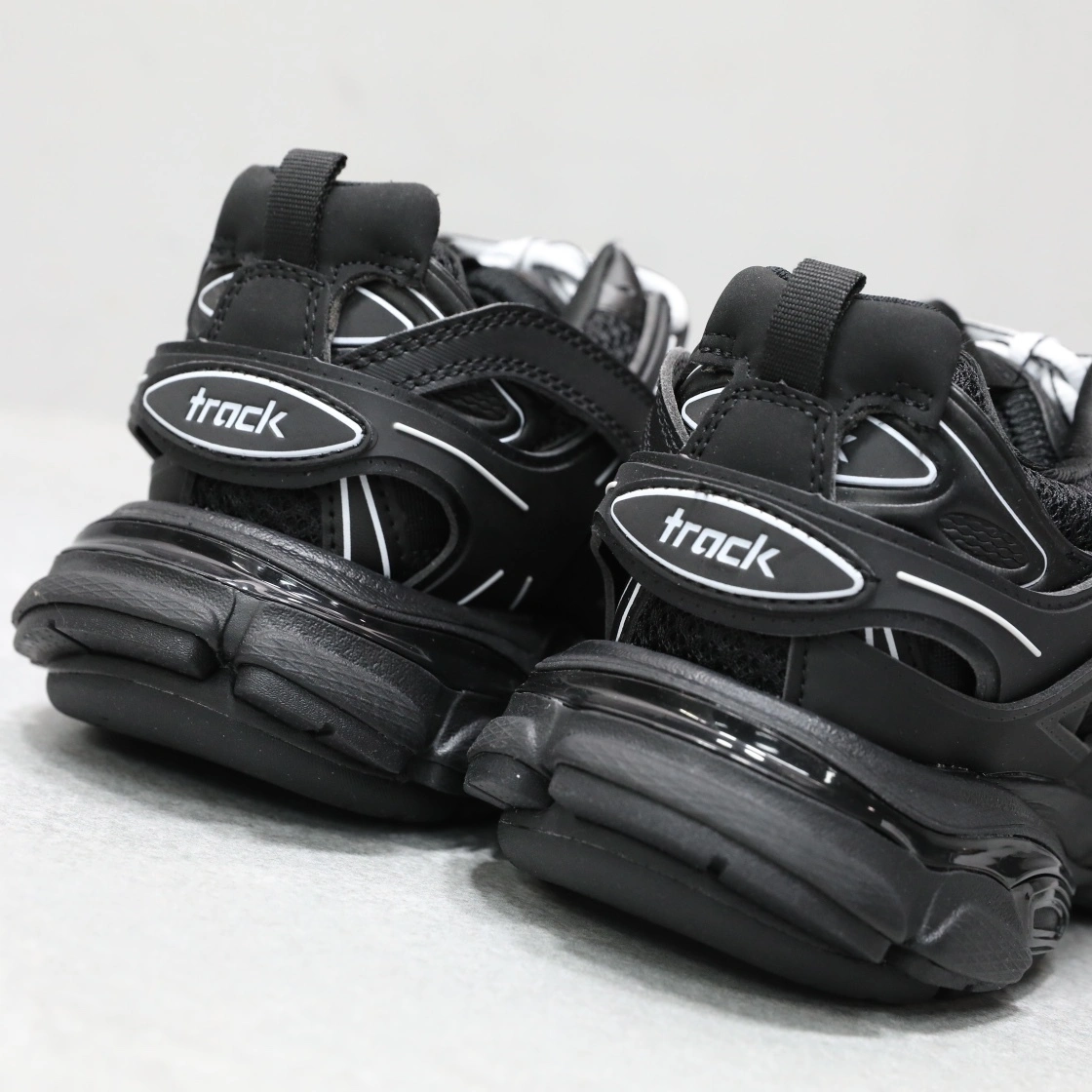 &OOBB-- 542023W3AC11090 item:C-X810F1007Y