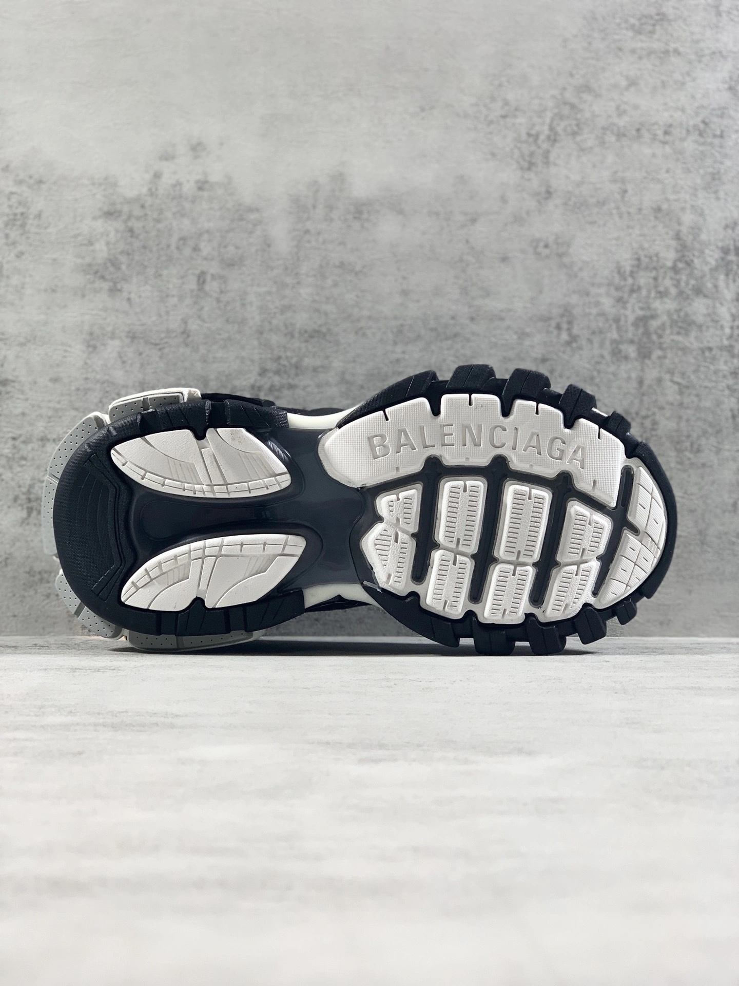 &OOBB-- 542023W3AD11819 item:C-X032F0723Y