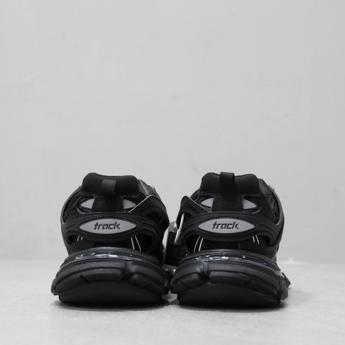 OOBB-- 555032W2GB11000 item:C-X810F1015Y