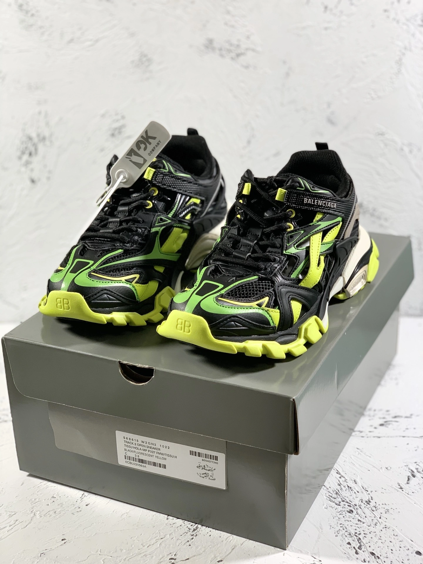 OOBB-- 568614W2GN31073 item:C-X812F0992Y